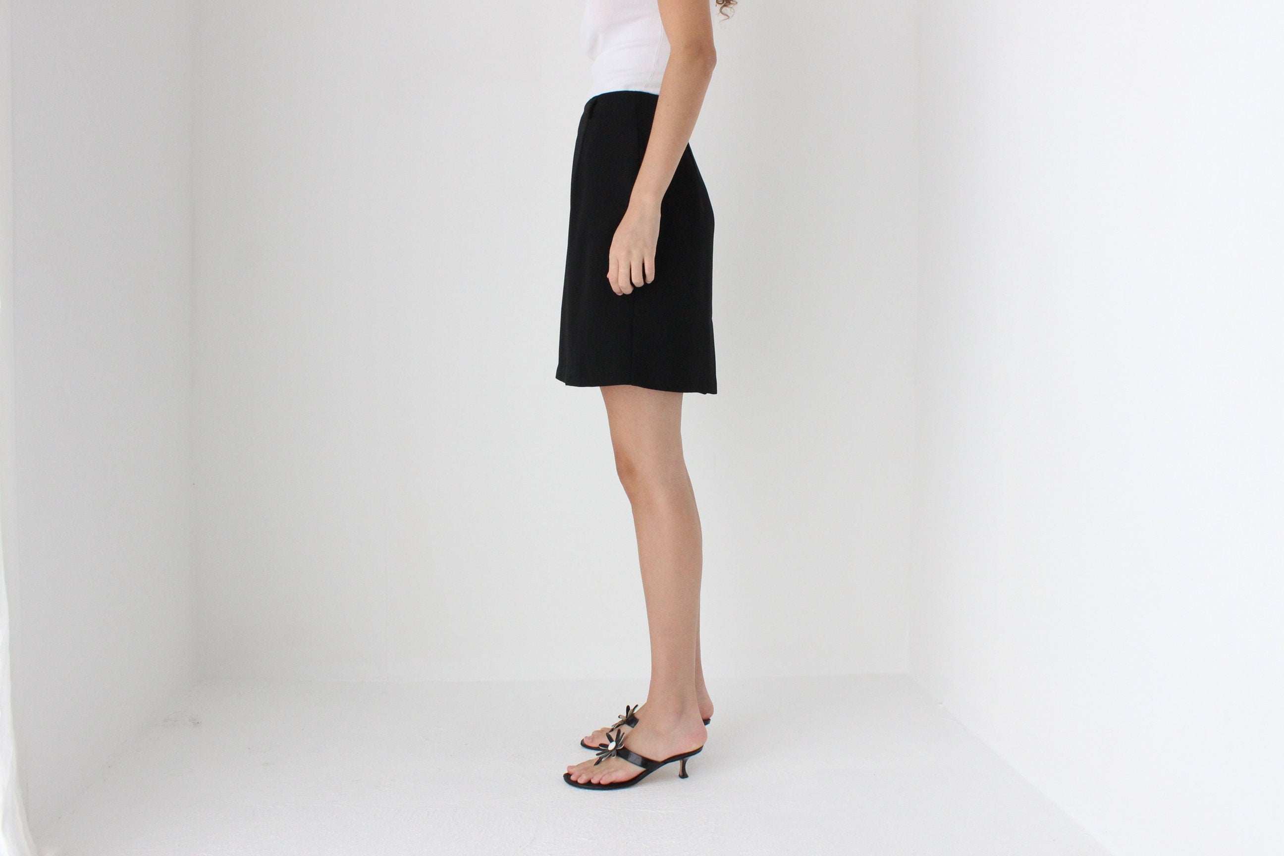 90s Minimal Crepe Mini Skirt