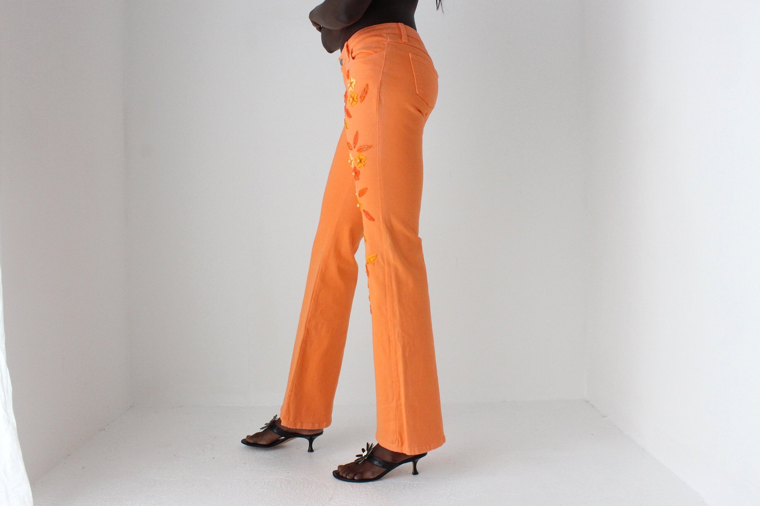 Y2K Brazillian 'Geração' Stretch Low Rise Jeans w/ Textural Flower Beading