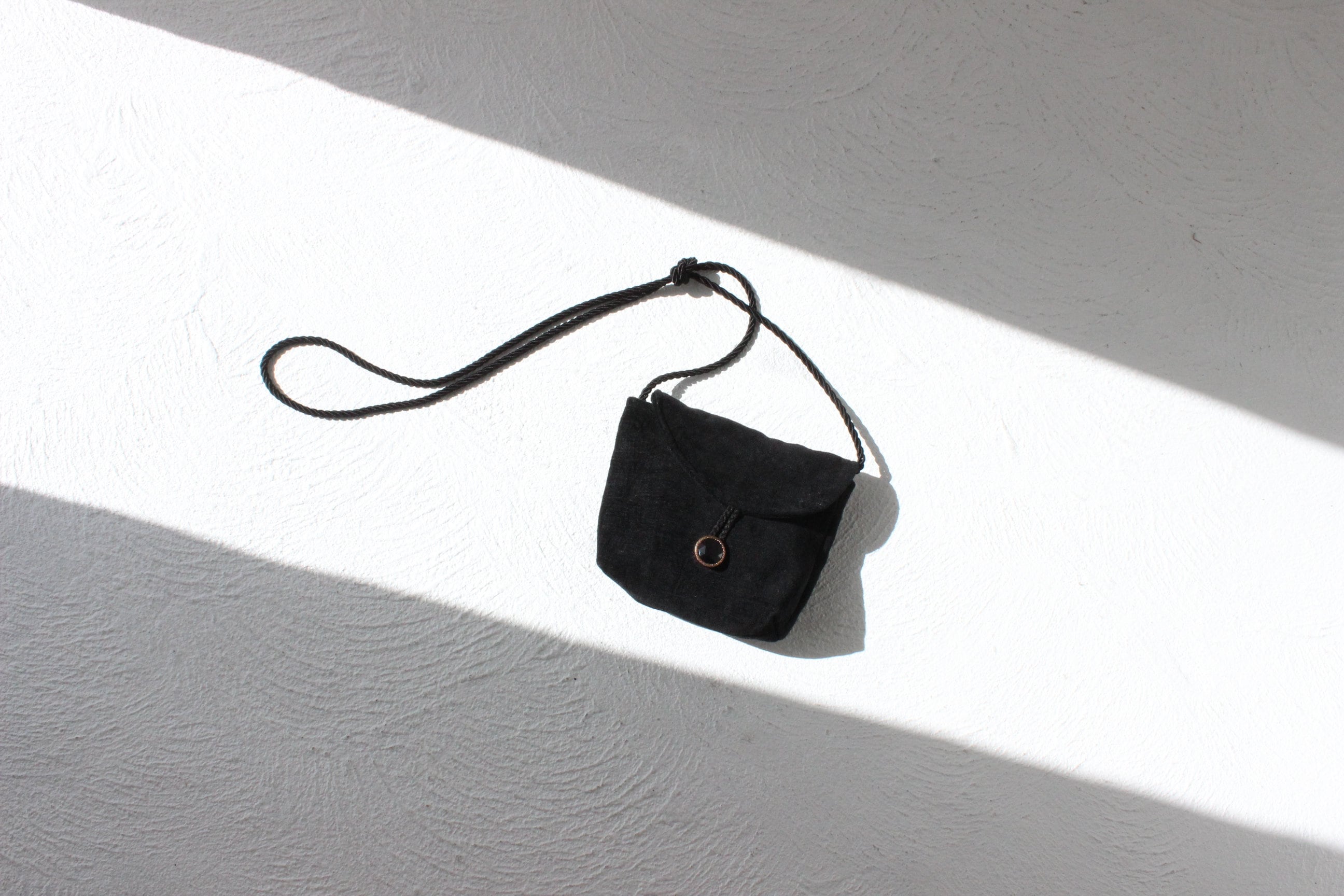 90s Soft Textured Minimal Small Cross Body Handbag