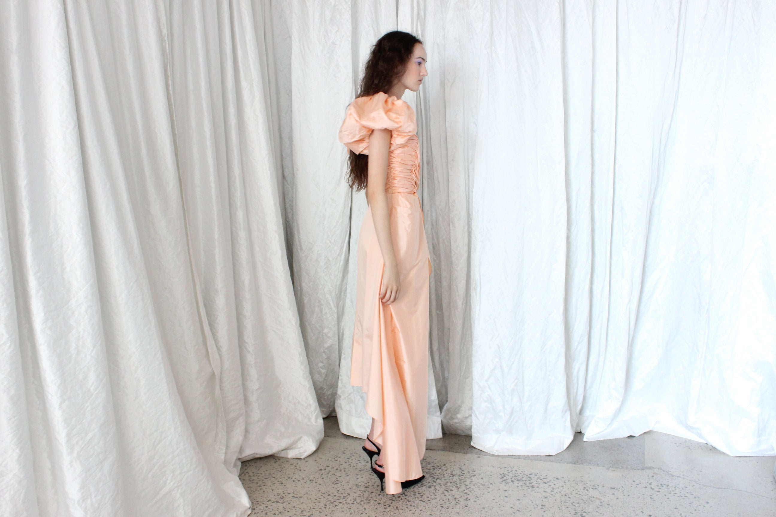 1980s Rocha Vibe Peach Puff Taffeta Gown