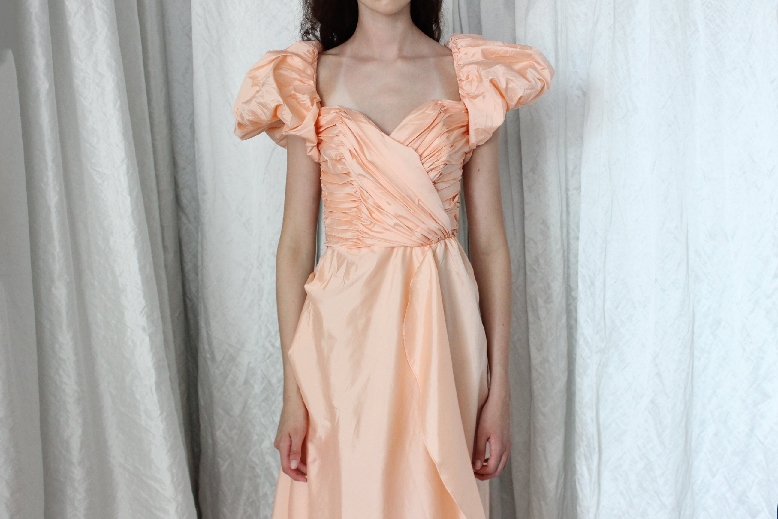 1980s Rocha Vibe Peach Puff Taffeta Gown