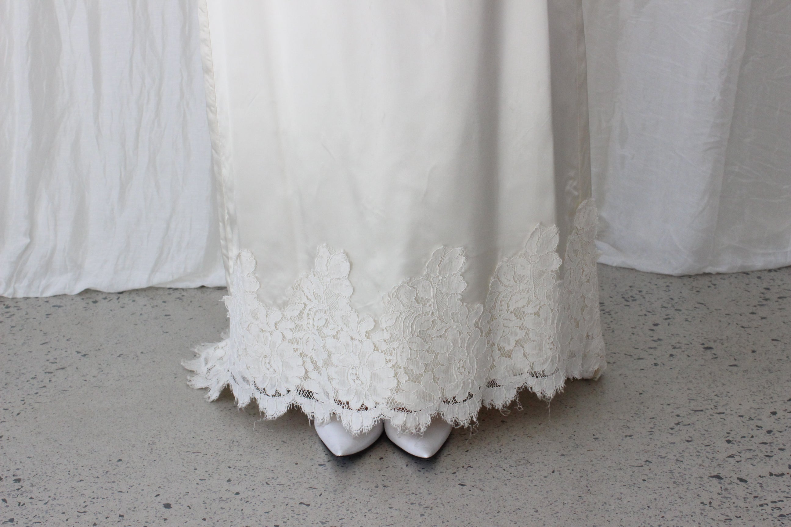 Handmade 80s Scalloped Lace & Satin Long Sleeve Gown