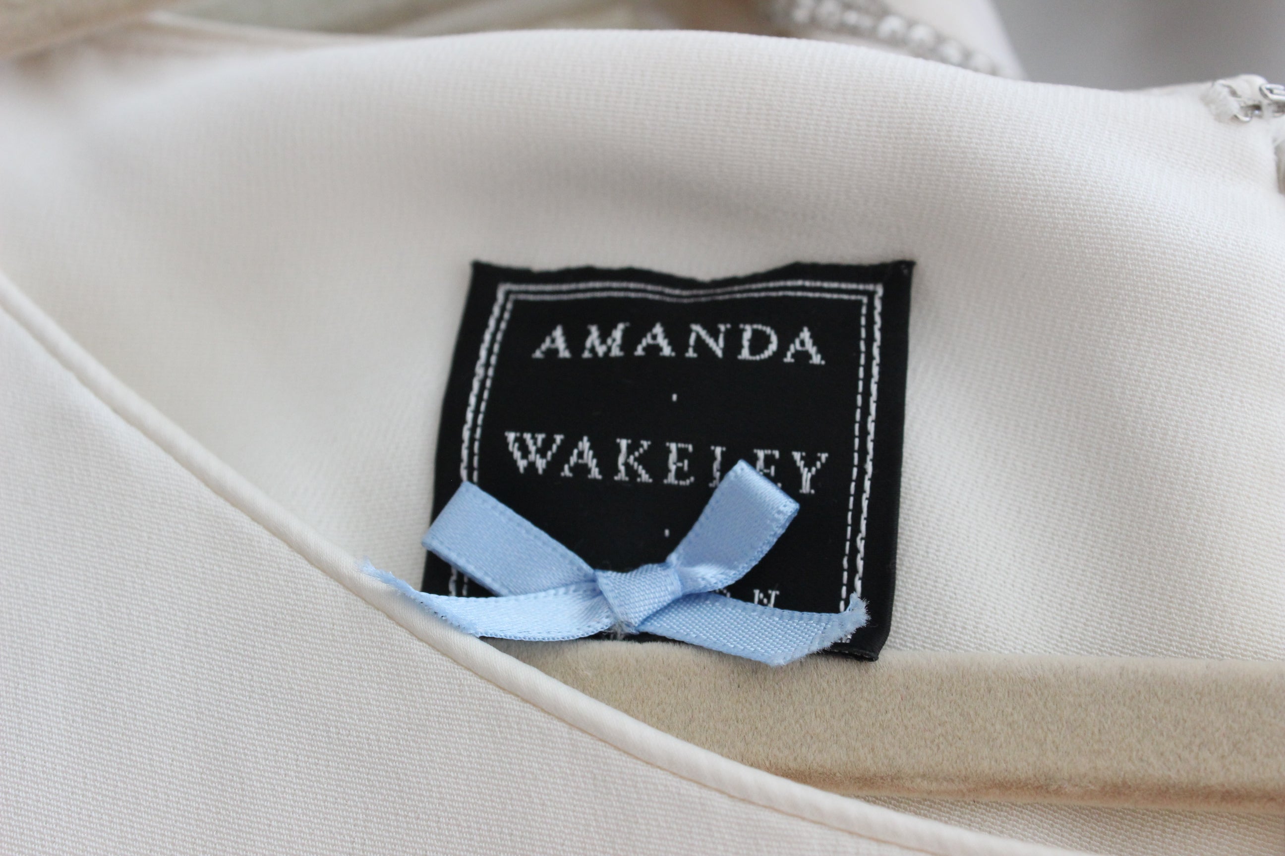 Chic 2000s Amanda Wakeley Crepe & Chiffon Gown