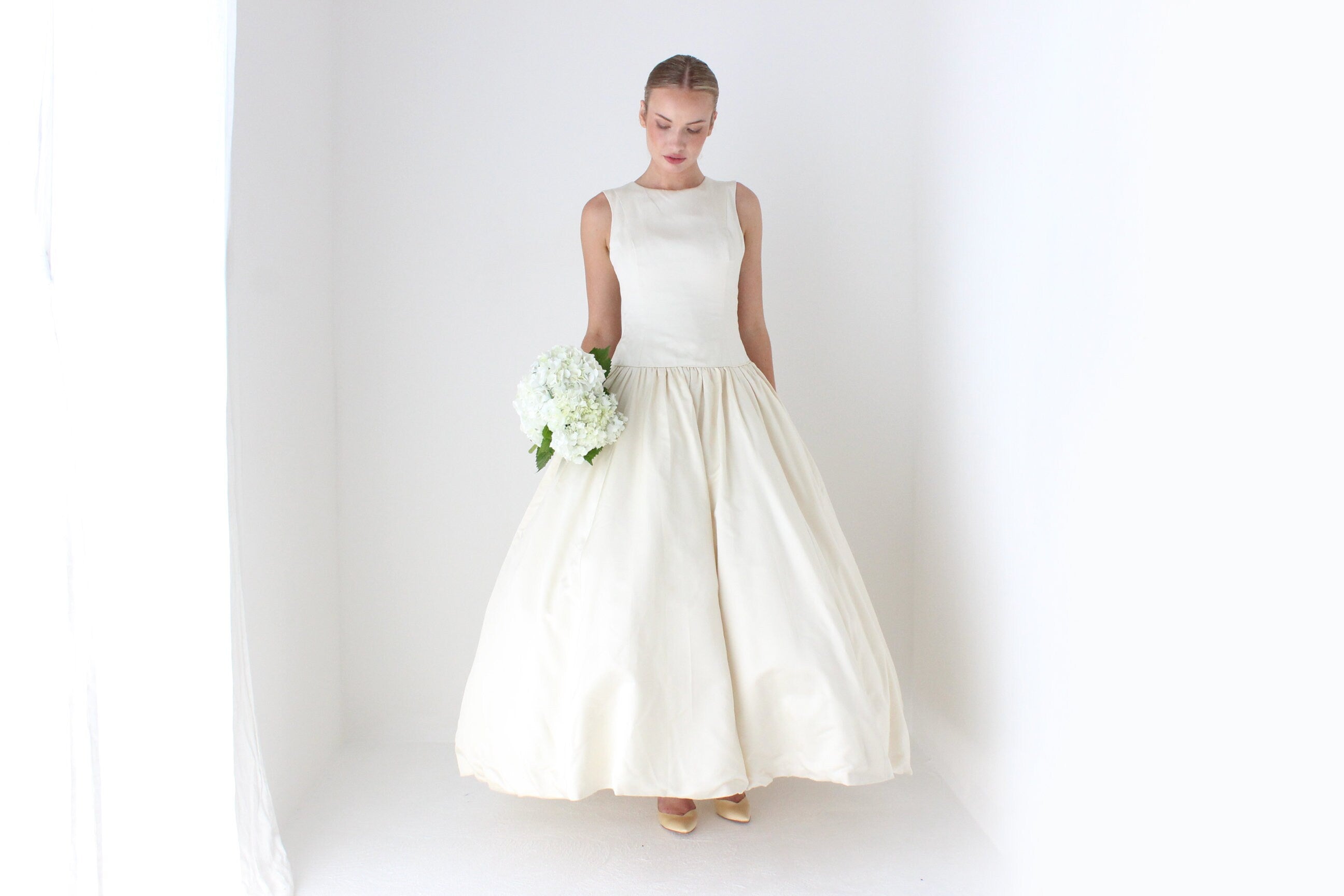 1990s Vintage Amsale Bridal Couture Cream Satin Wedding Gown w/ 3D Rosette Flowers