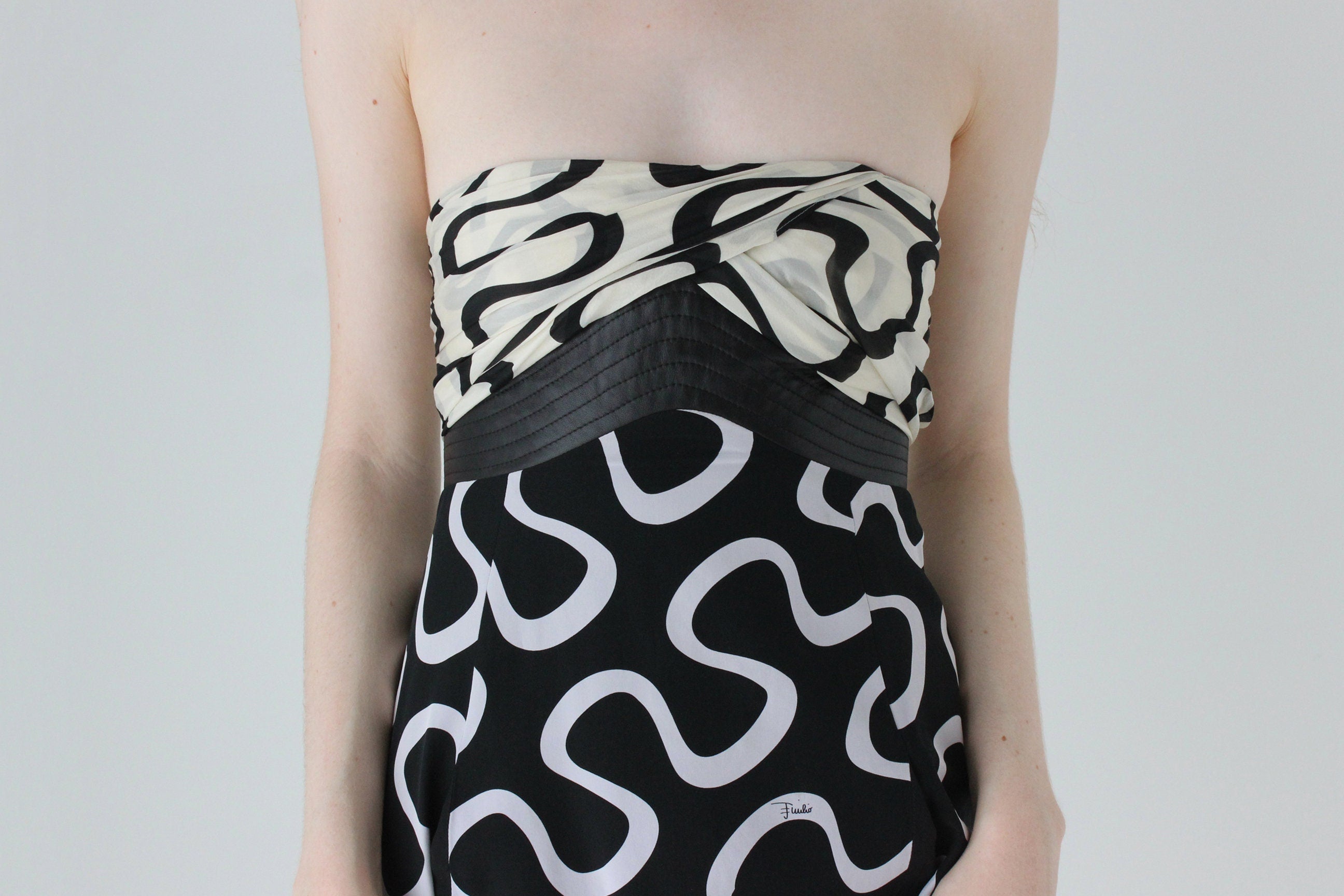 2000s Emilio Pucci Silk Printed Strapless Contrast Mini Dress