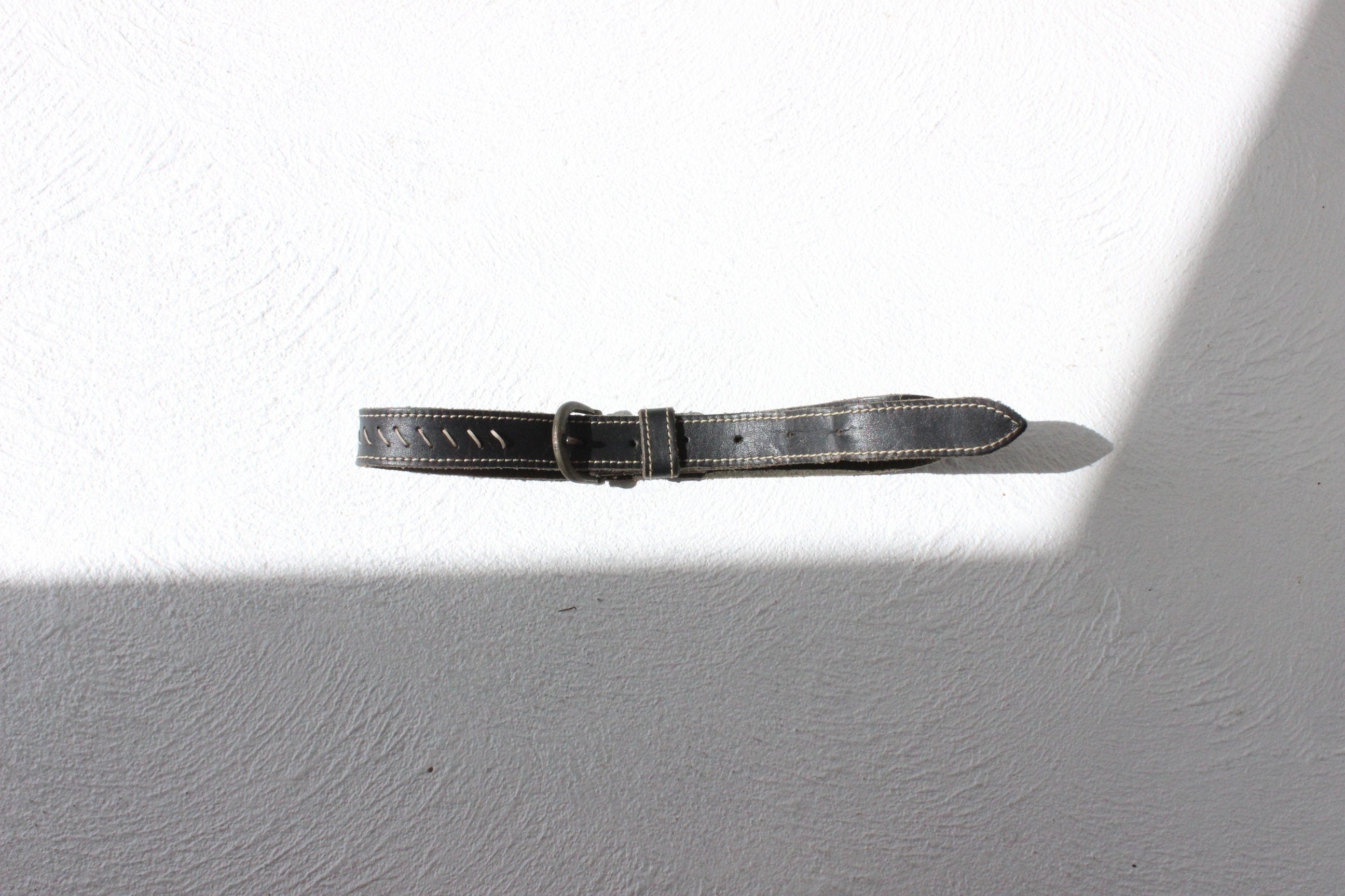 90s Black Leather Belt with Contrast 'Whipstitch' Detailing