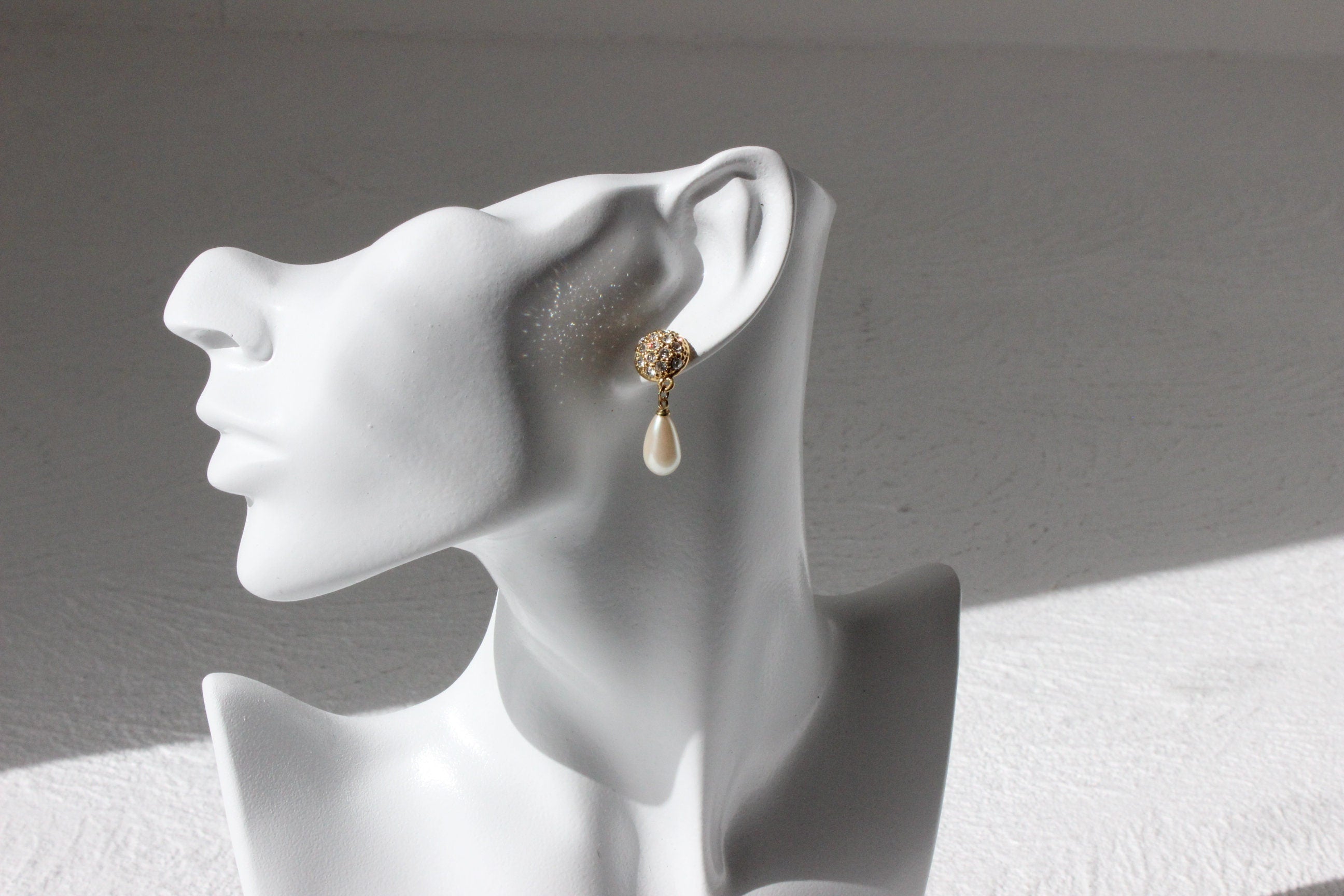 90s Cubic Zirconia & Gold Plated Pearl Teardrop Baroque Bridal Earrings