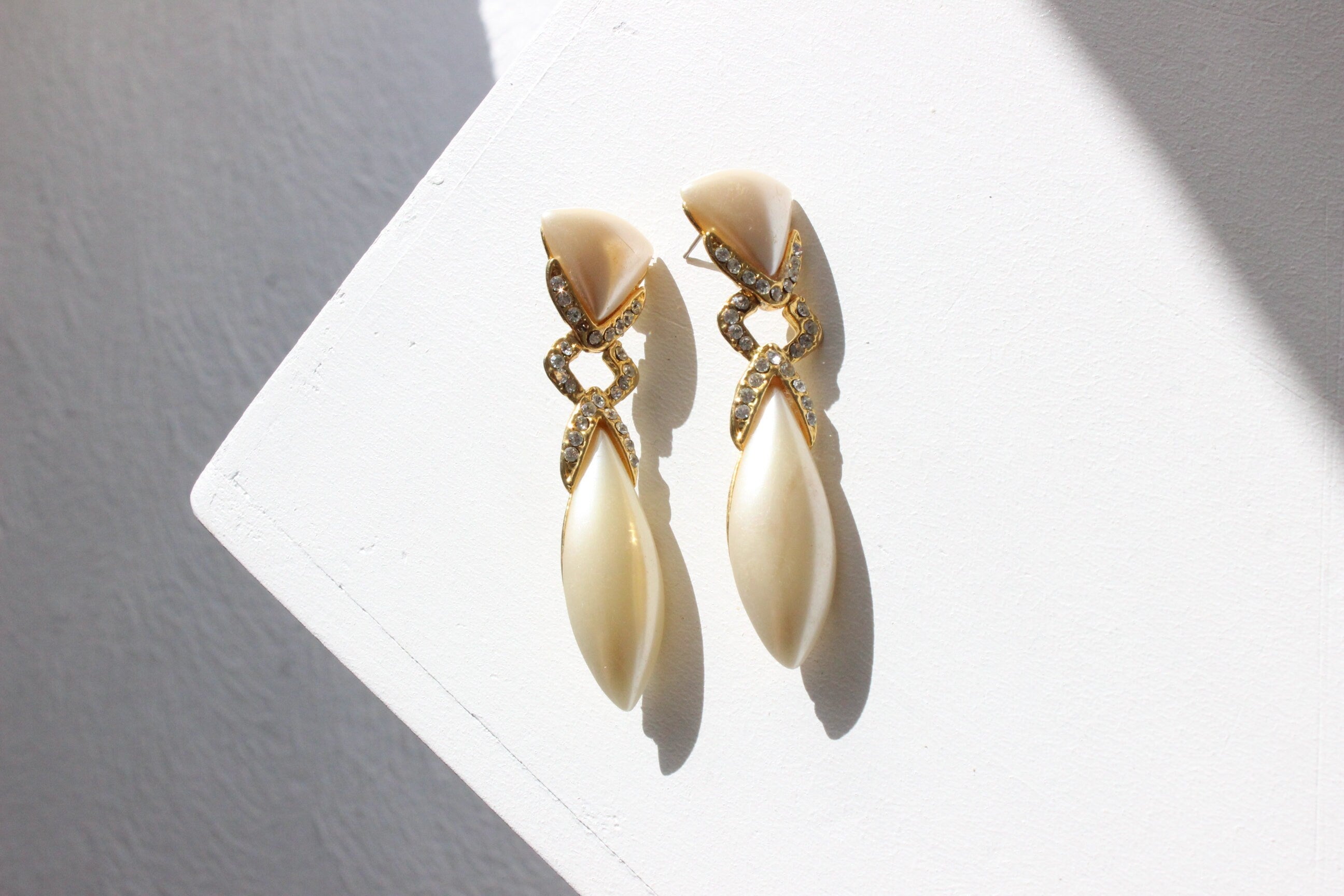 80s Baroque Gold & Pearl Oversized Droplet Pierced Earrings