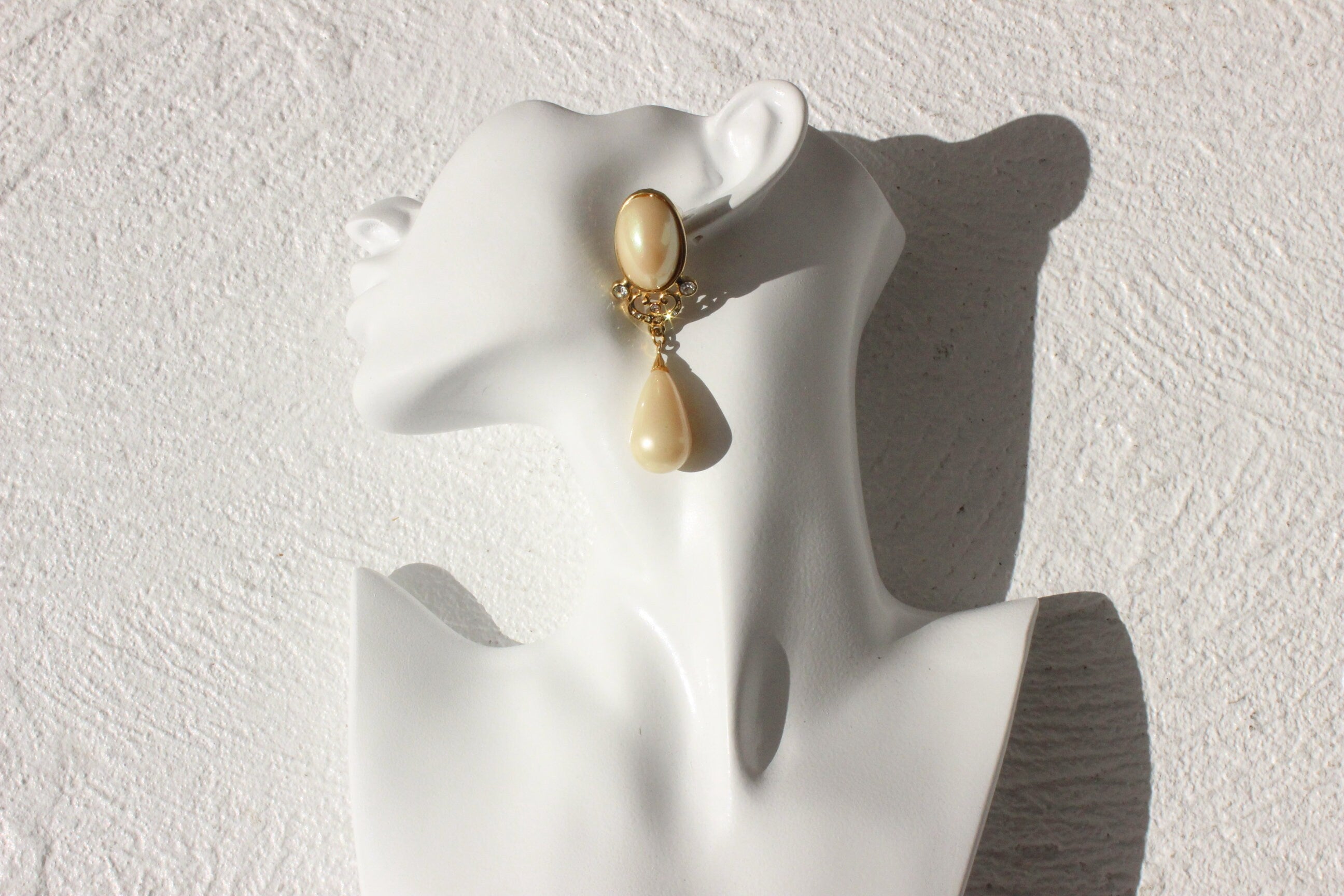 80s Baroque Gold & Pearl Oversized Clip On Earrings