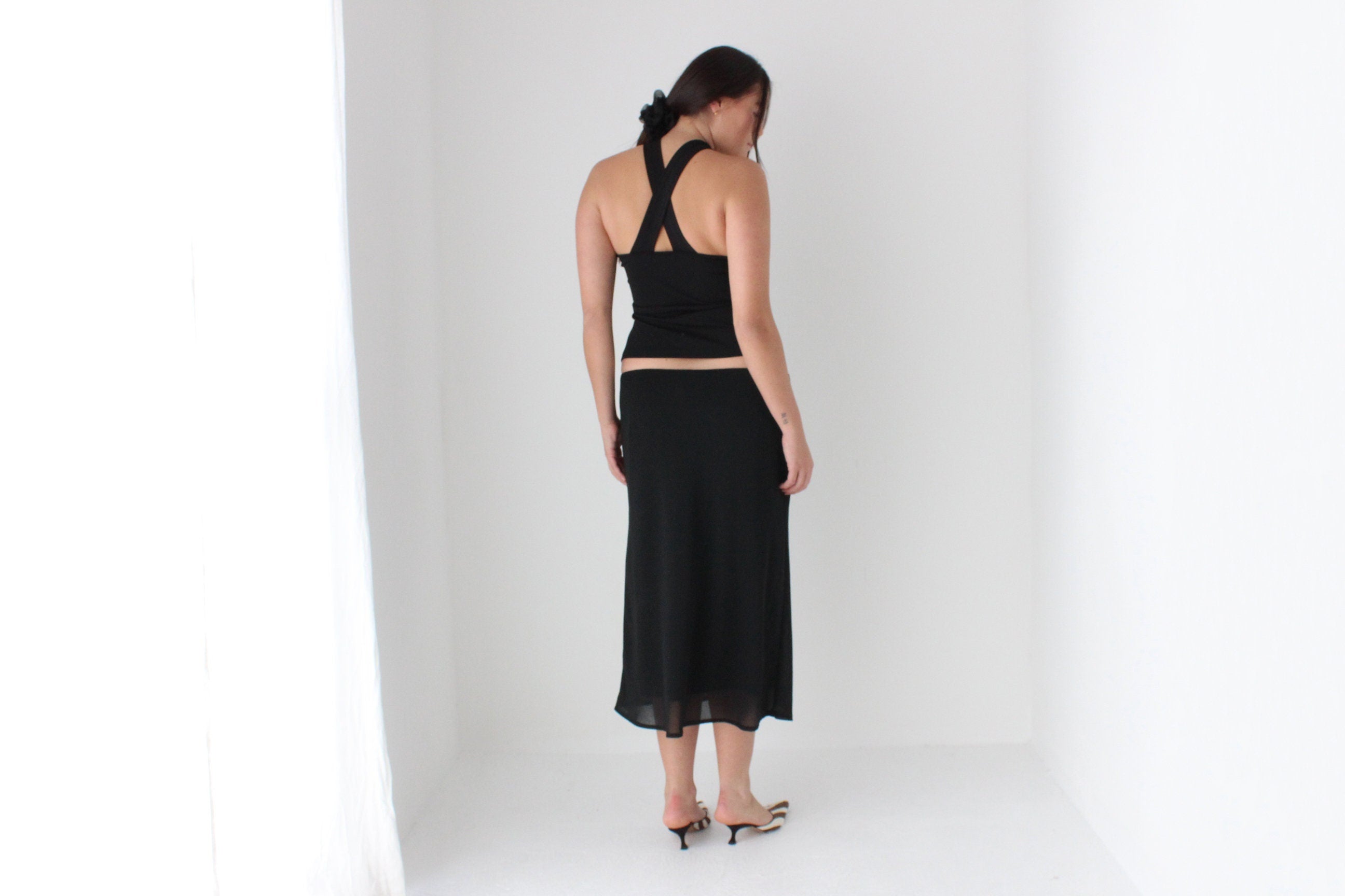 90s Minimal Layered Mesh Slip On Knee Length Skirt