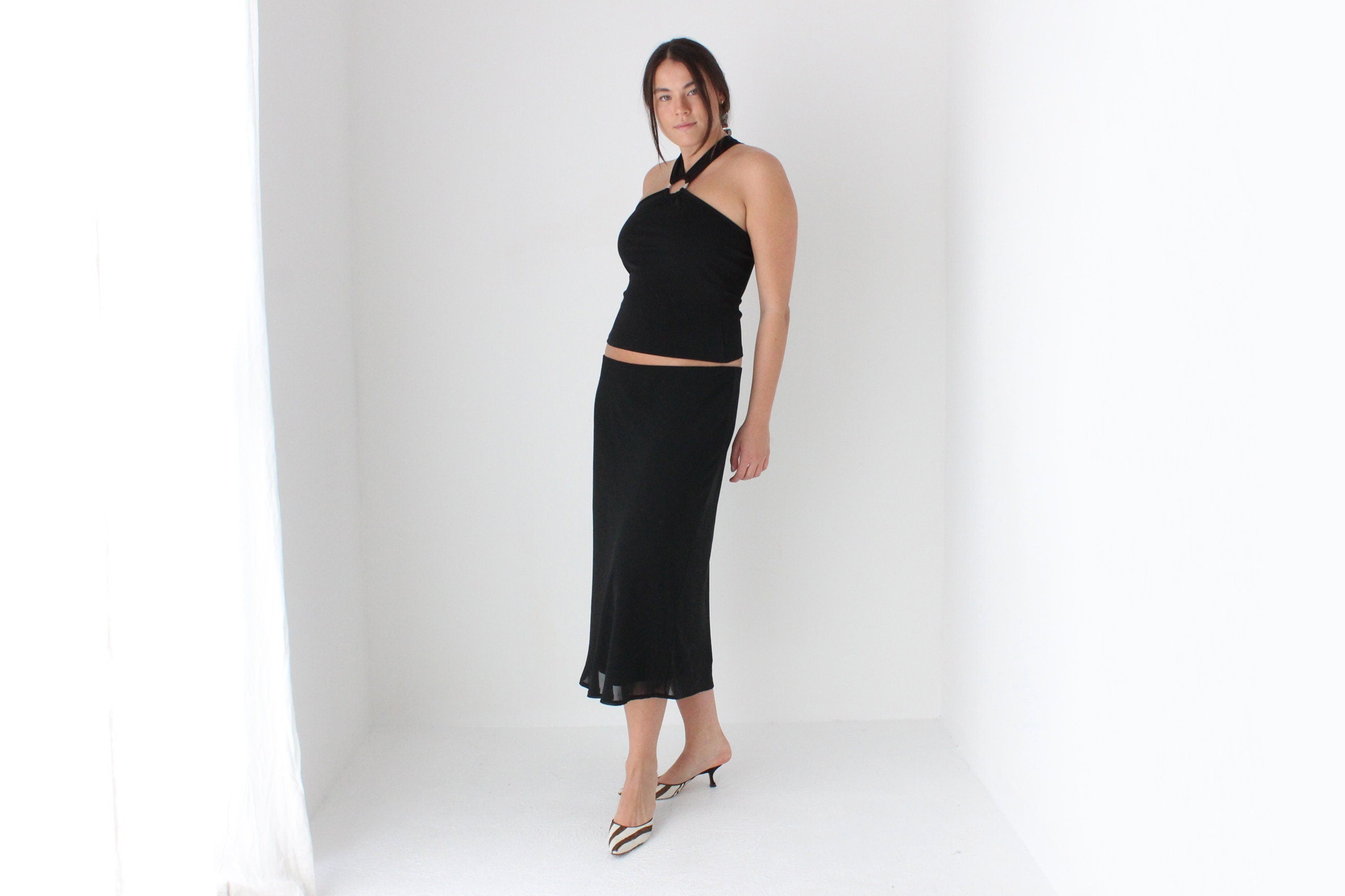 90s Minimal Layered Mesh Slip On Knee Length Skirt