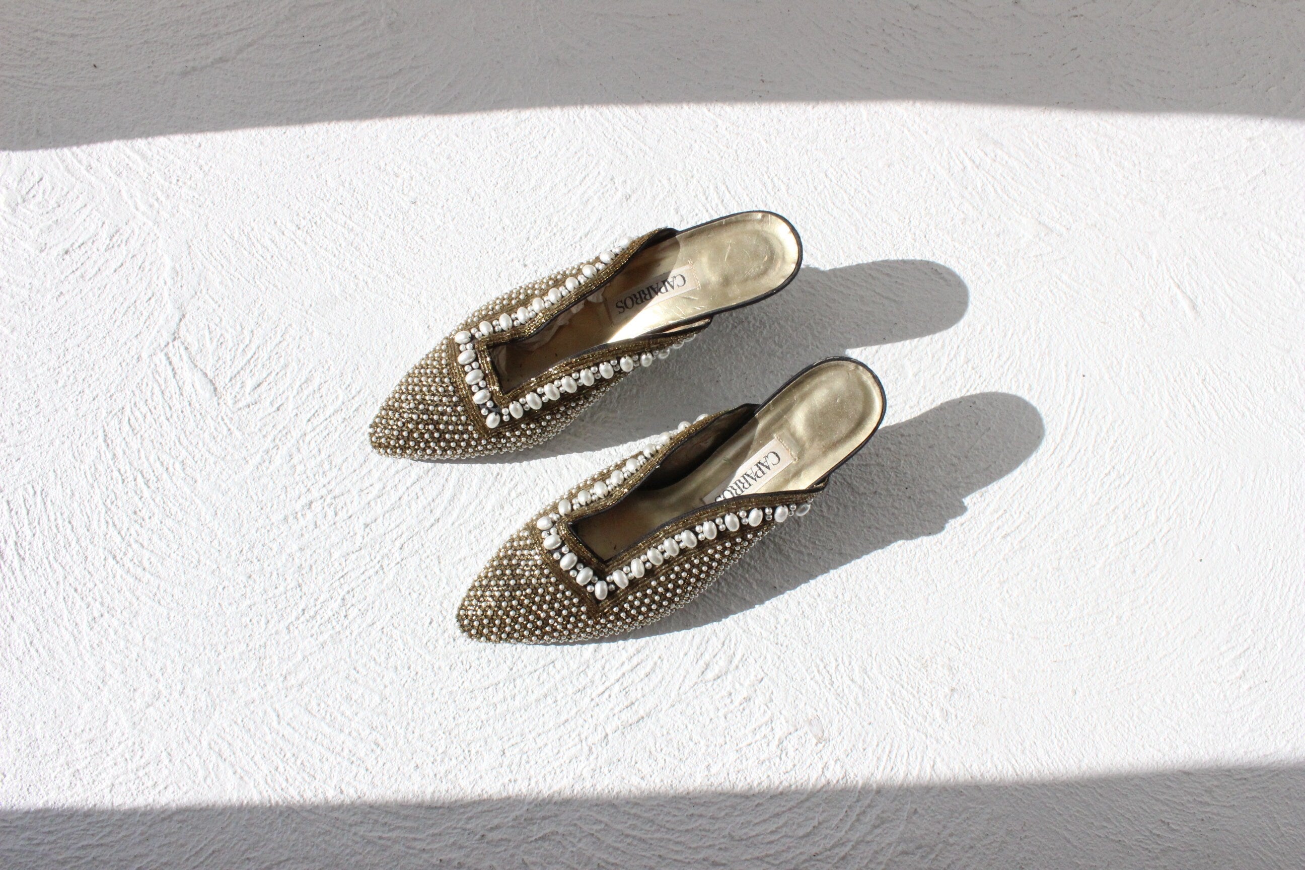 80s Pearl & Gold Bead Mules ~ Euro 40