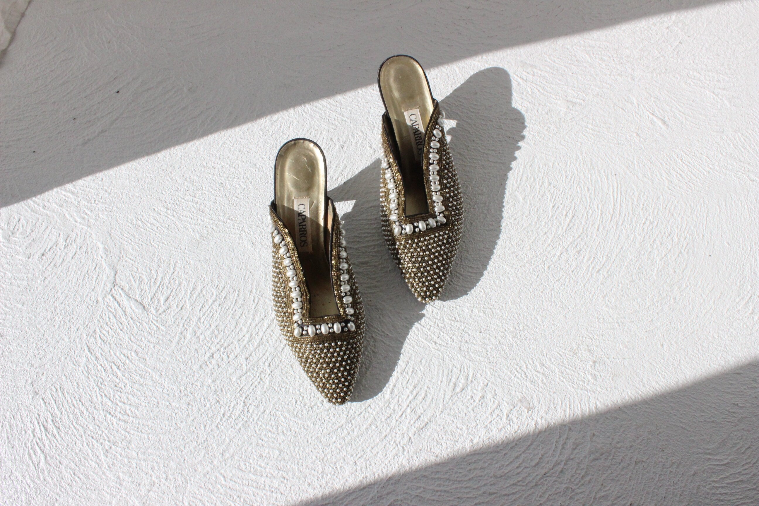 80s Pearl & Gold Bead Mules ~ Euro 40