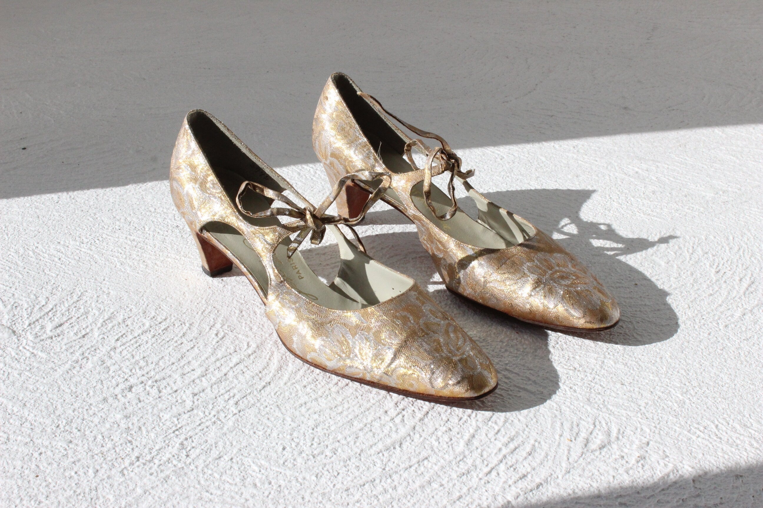 60s Roger Vivier for Saks Fifth Ave Gold Brocade Cinderella Shoes ~ Euro 37