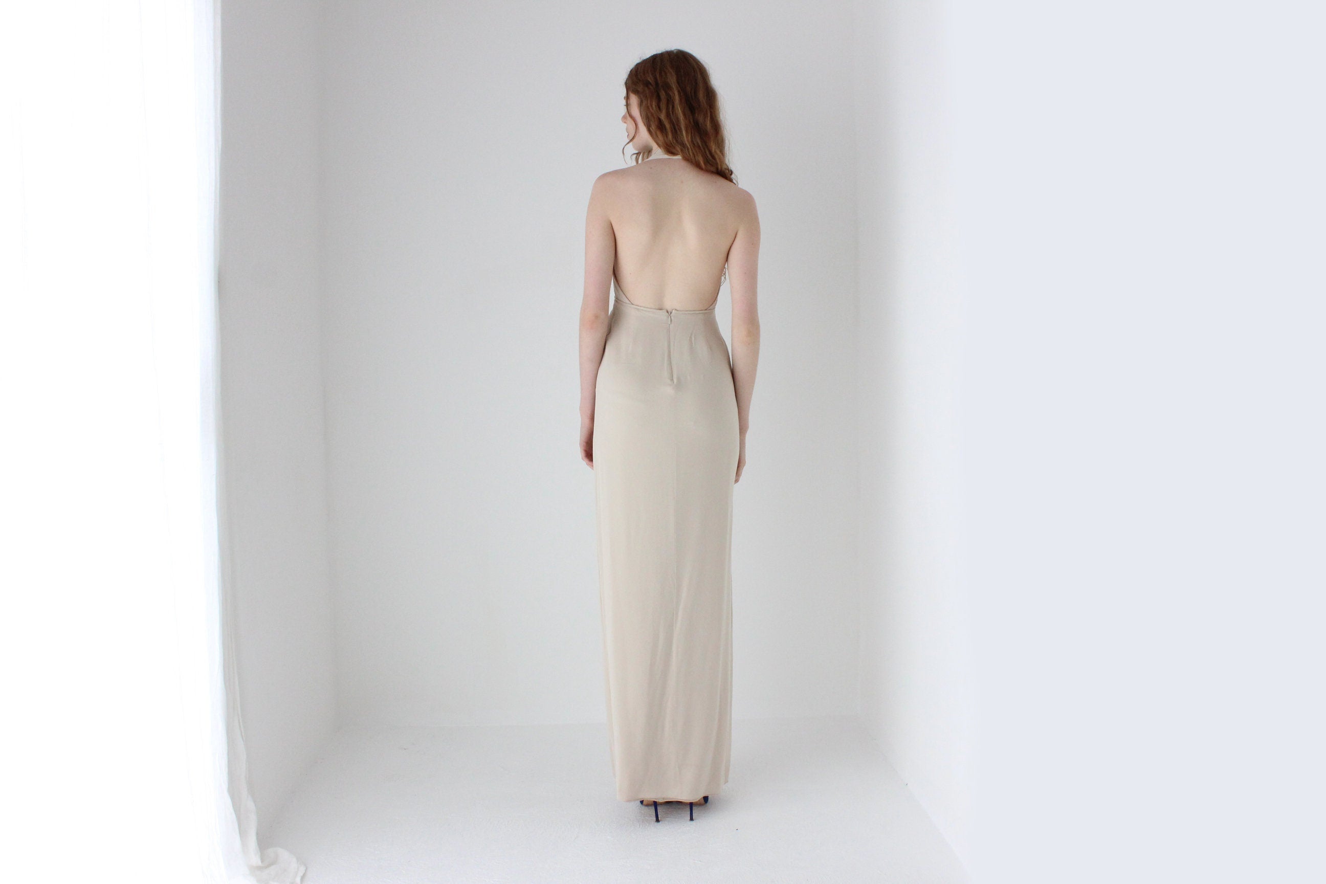 2014 GUCCI Neutral Silk Sexy Fitted Backless Halter Gown