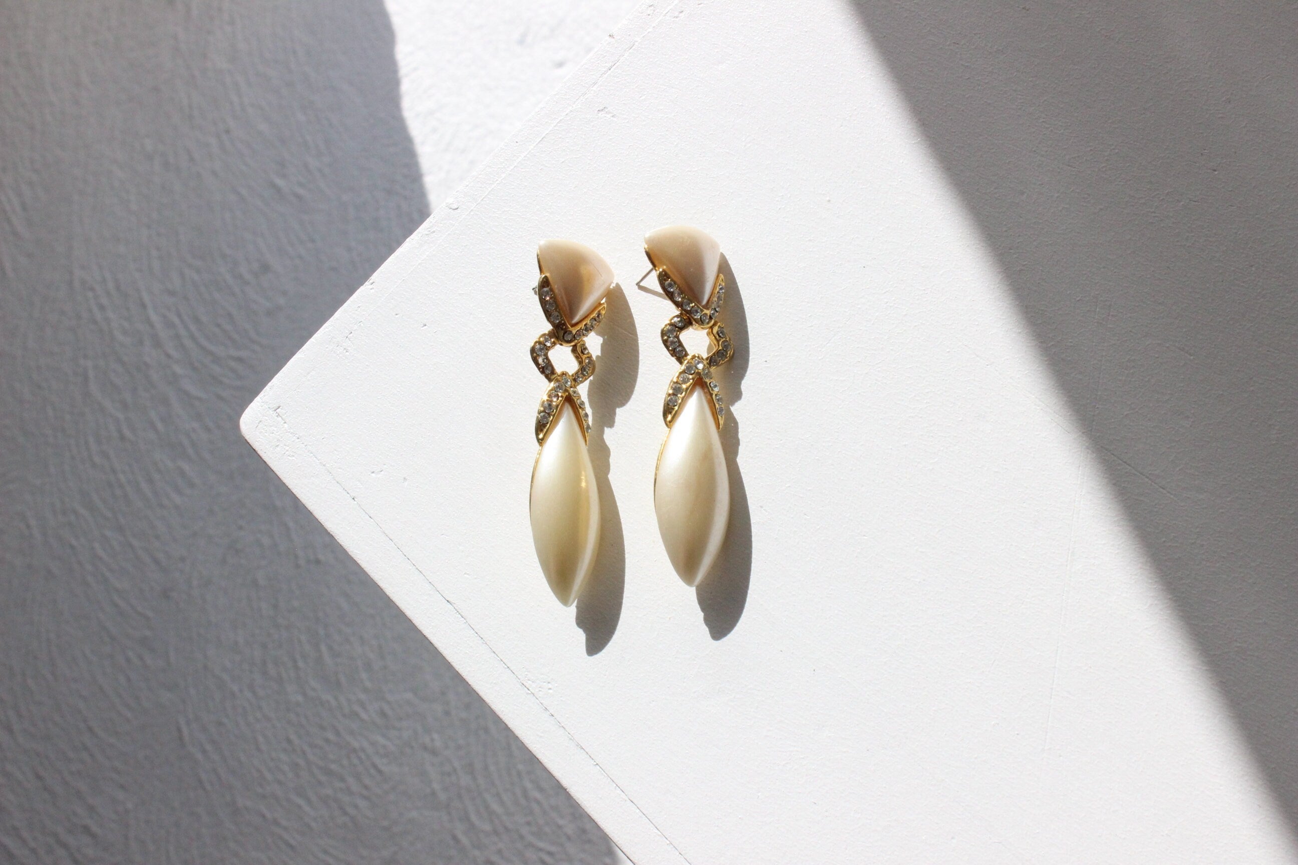 80s Baroque Gold & Pearl Oversized Droplet Pierced Earrings