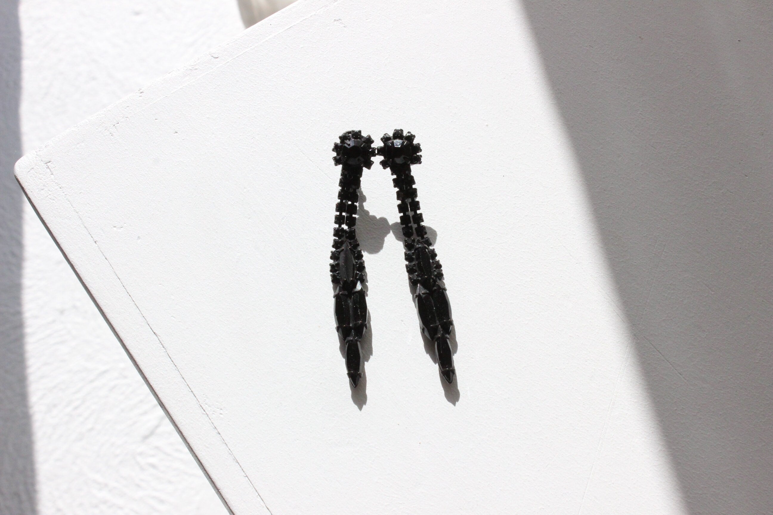 1940s Art Deco Black Glass Screw Back Earrings