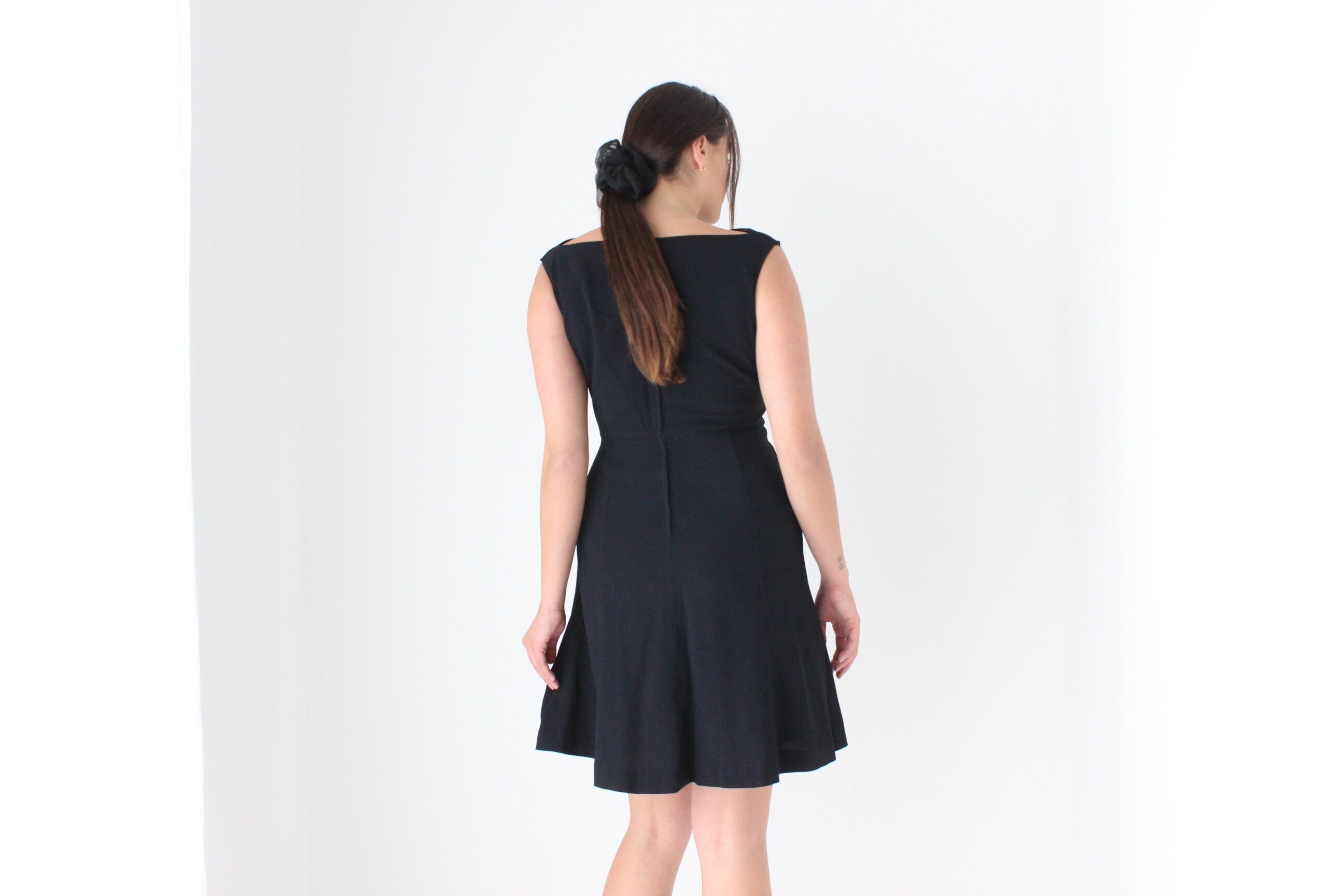 60s Black Crepe Bateau Neckline Simple & Chic LBD