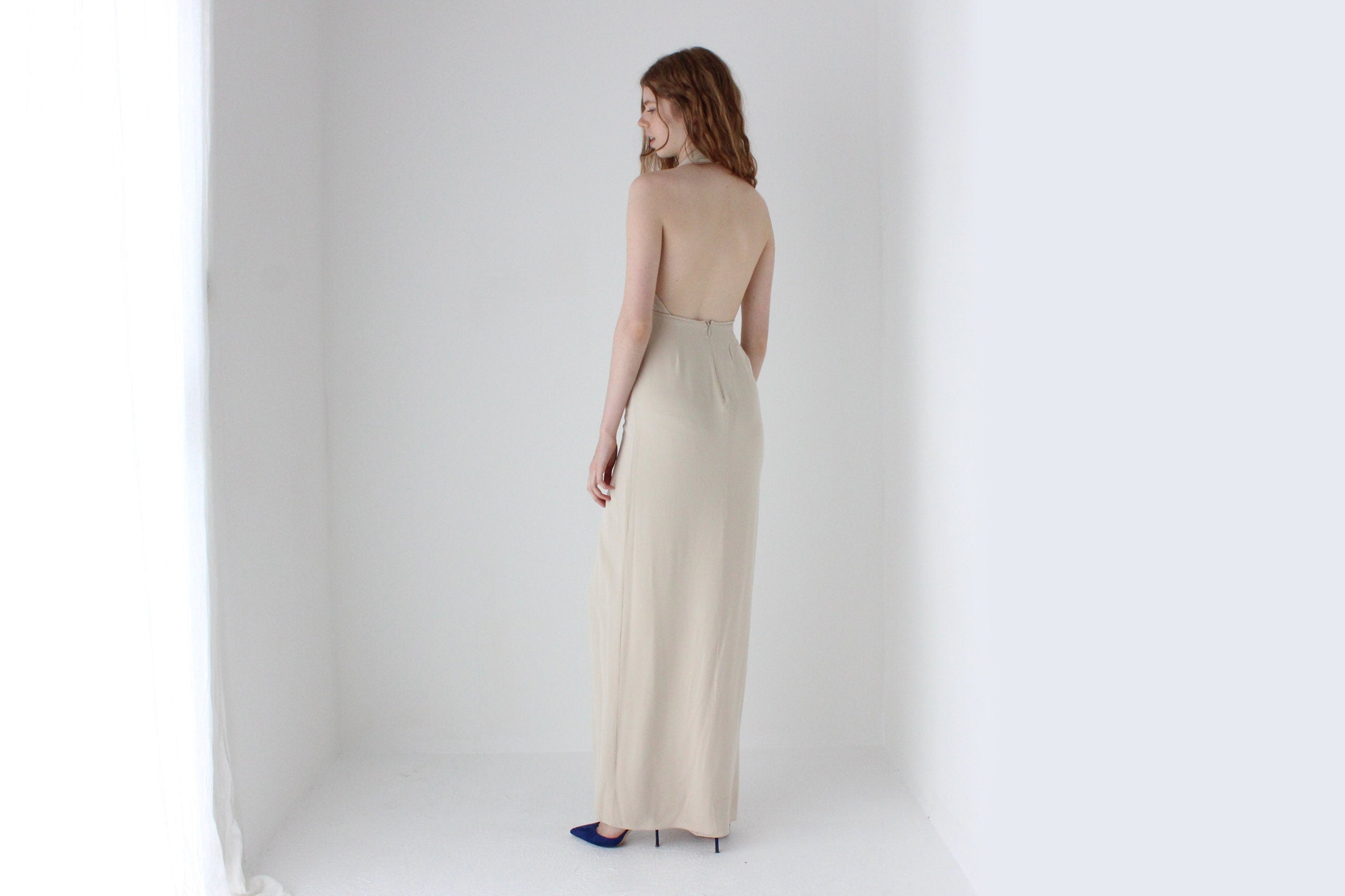 2014 GUCCI Neutral Silk Sexy Fitted Backless Halter Gown