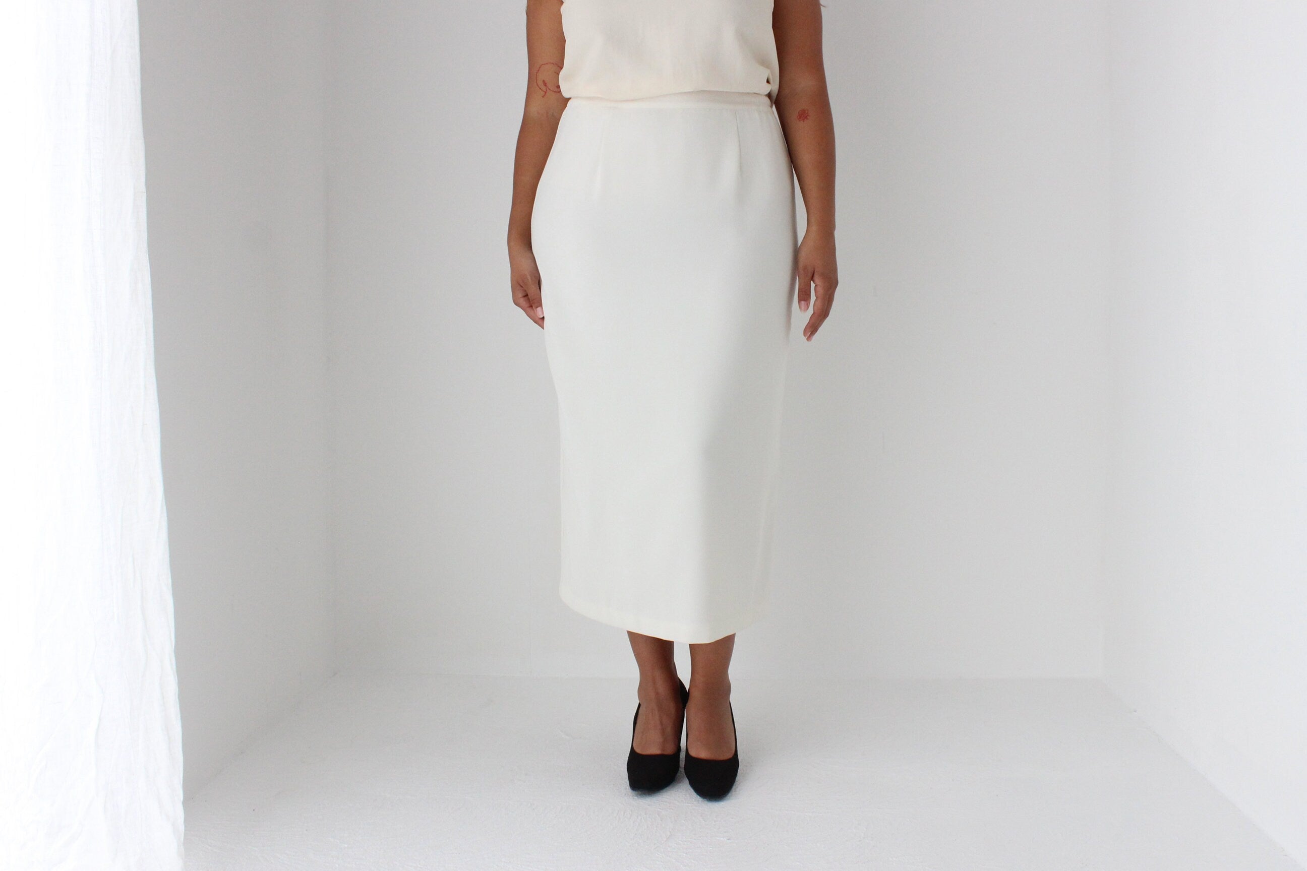 80s Ivory Crepe Minimal Column Skirt