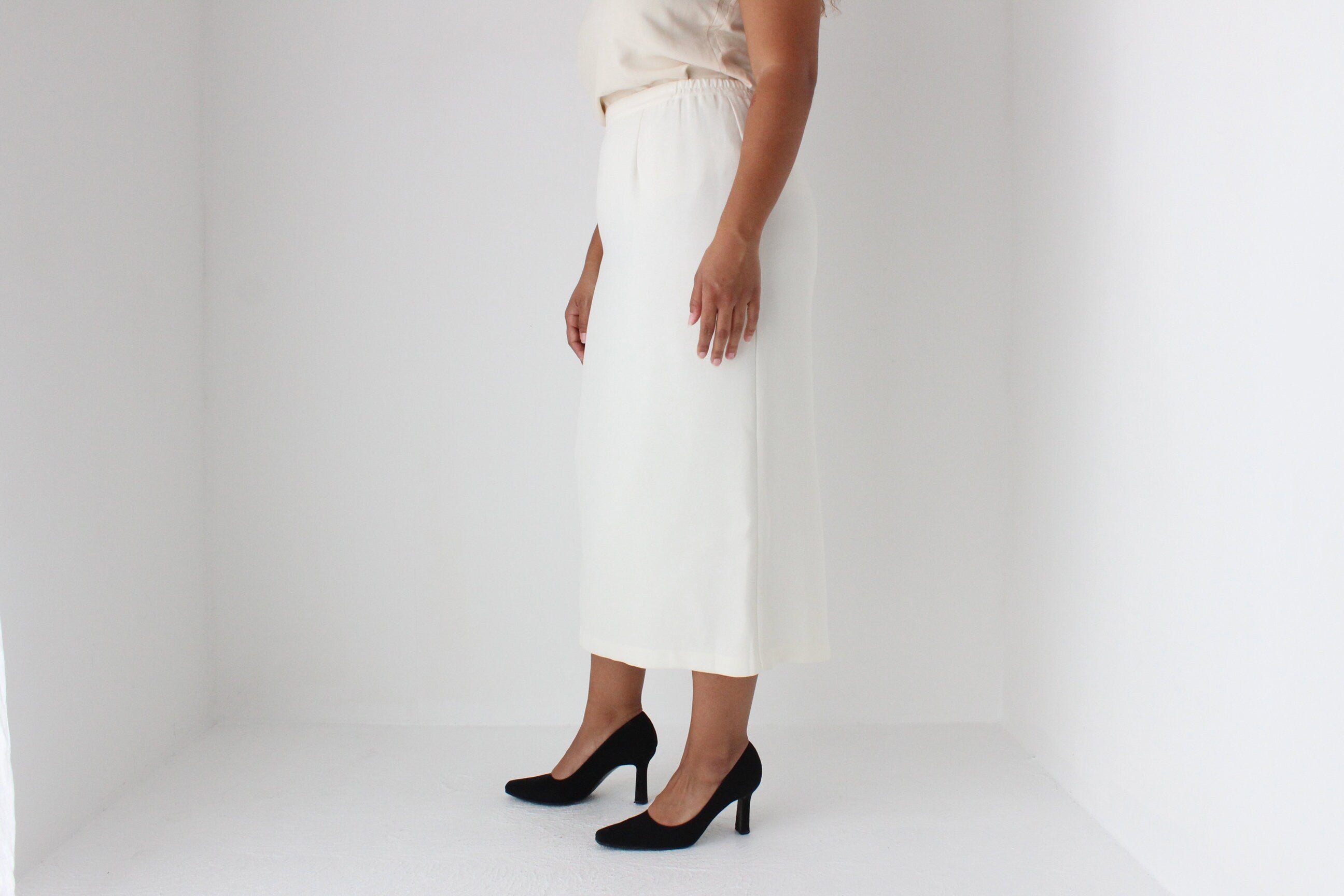 80s Ivory Crepe Minimal Column Skirt