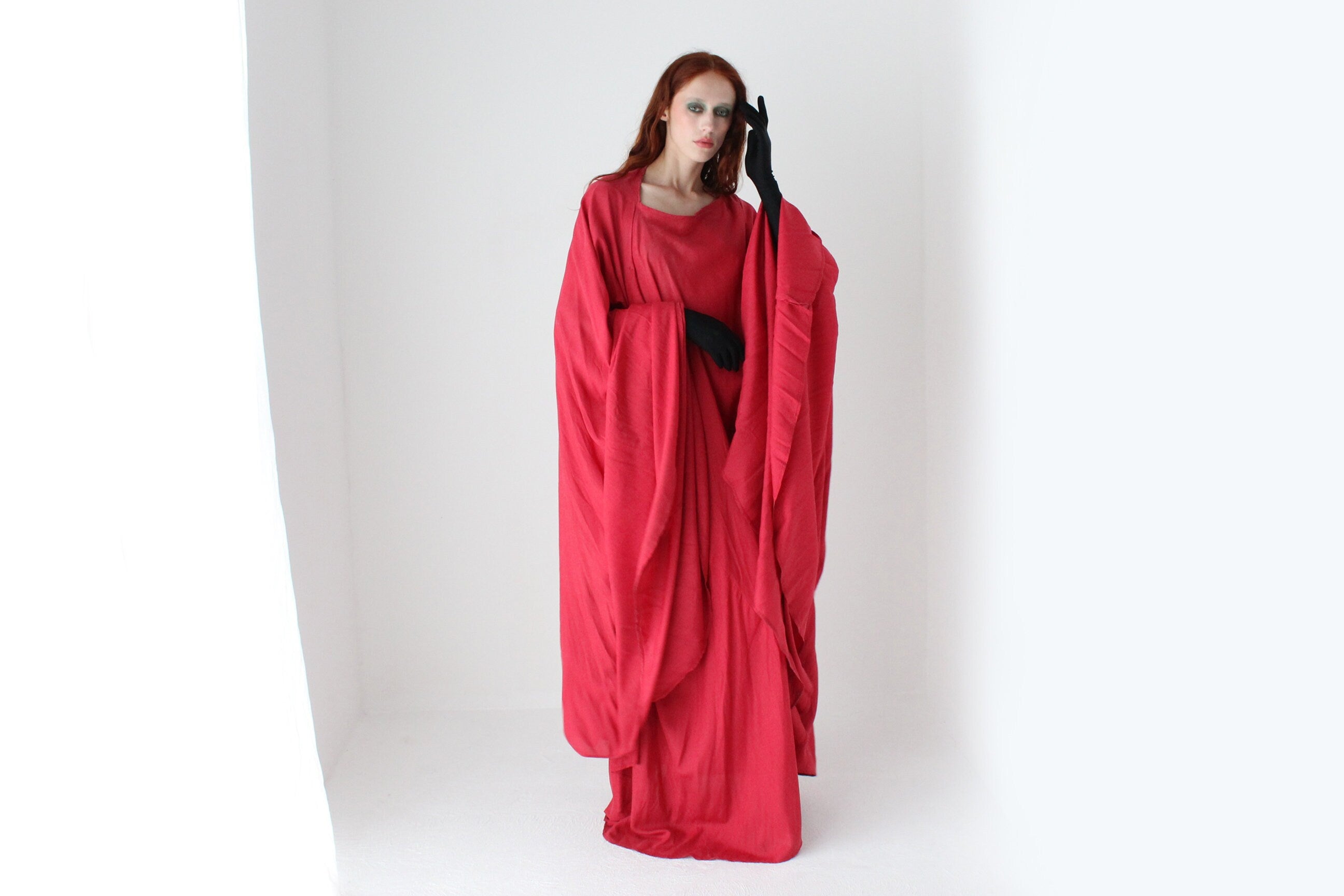 Outrageously Voluminous Sweeping Dramatic Free Size Costume Kaftan