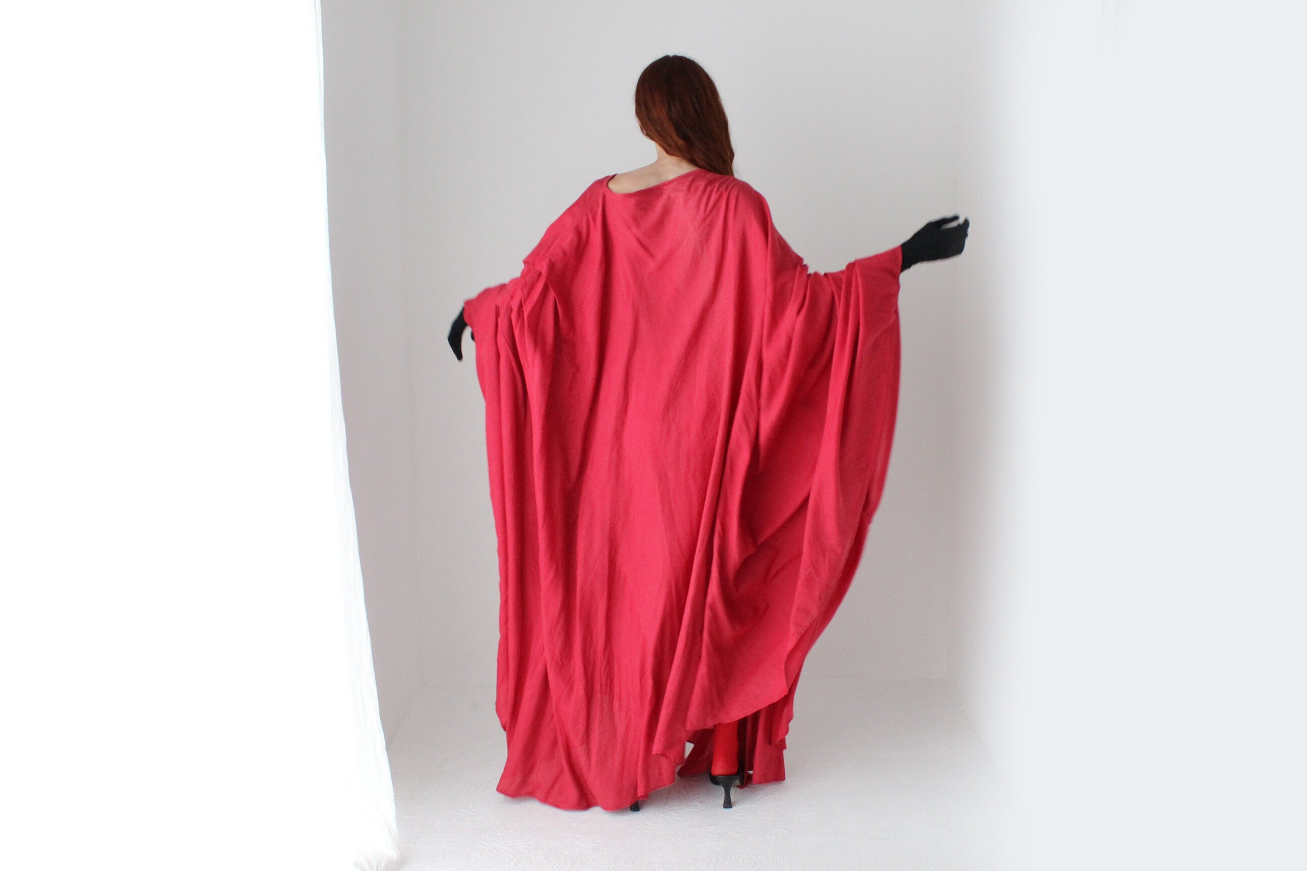 Outrageously Voluminous Sweeping Dramatic Free Size Costume Kaftan