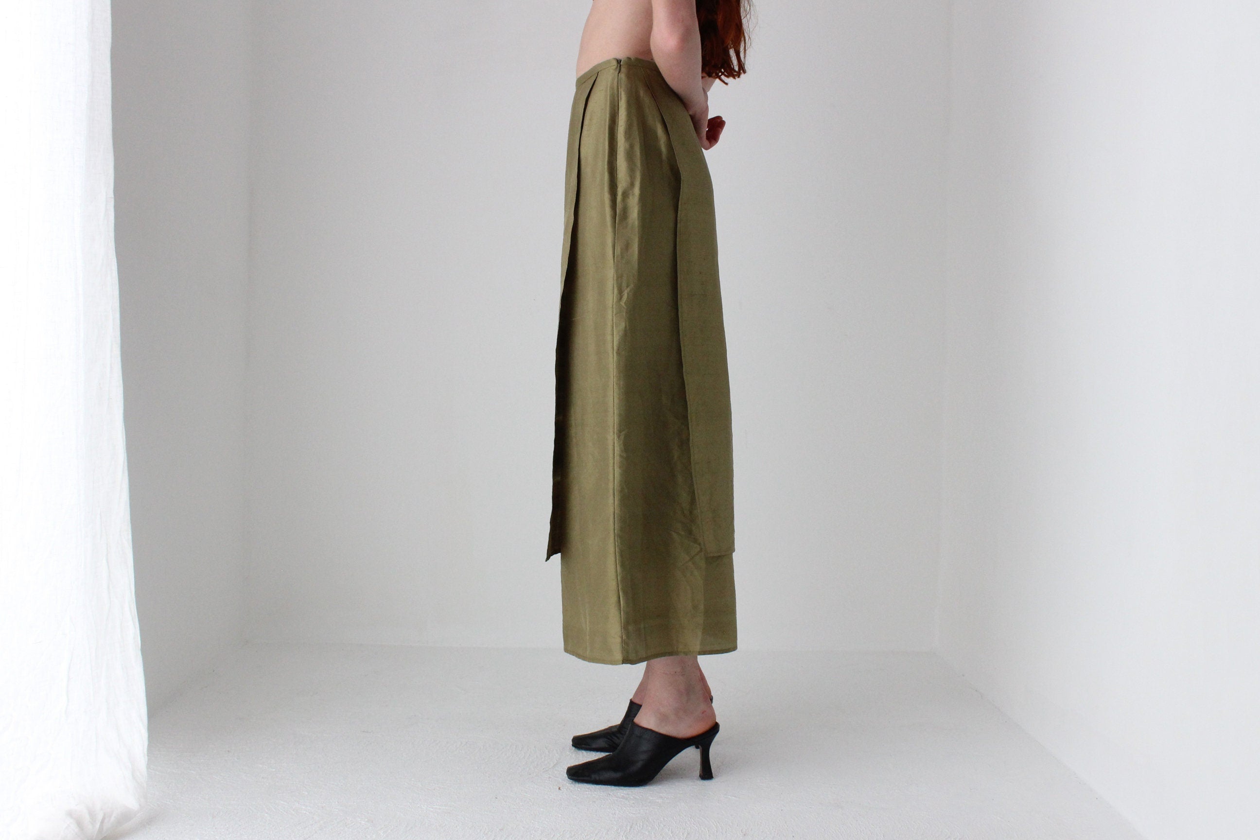 90s Neutral Olive Raw Silk Layered Column Skirt