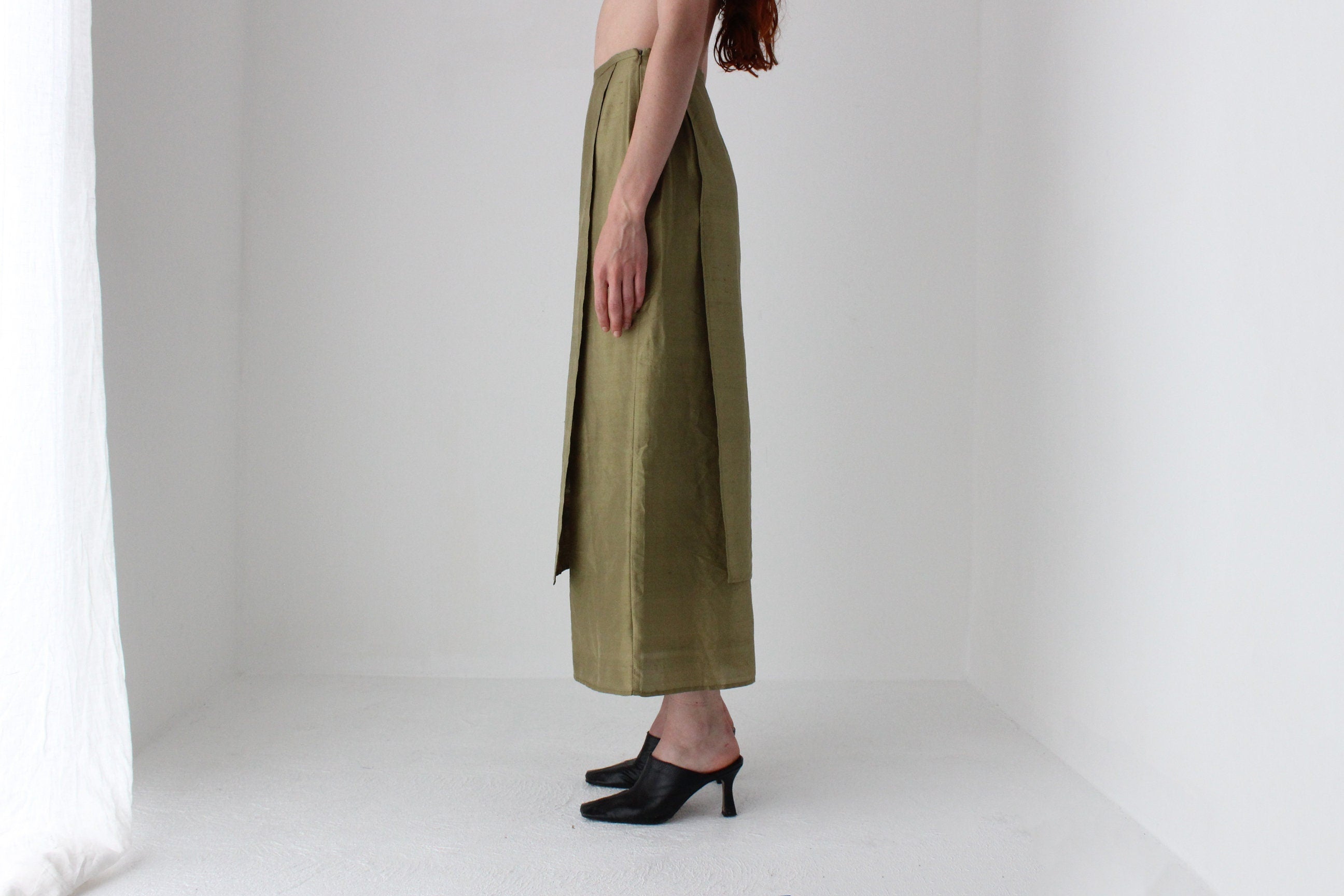 90s Neutral Olive Raw Silk Layered Column Skirt