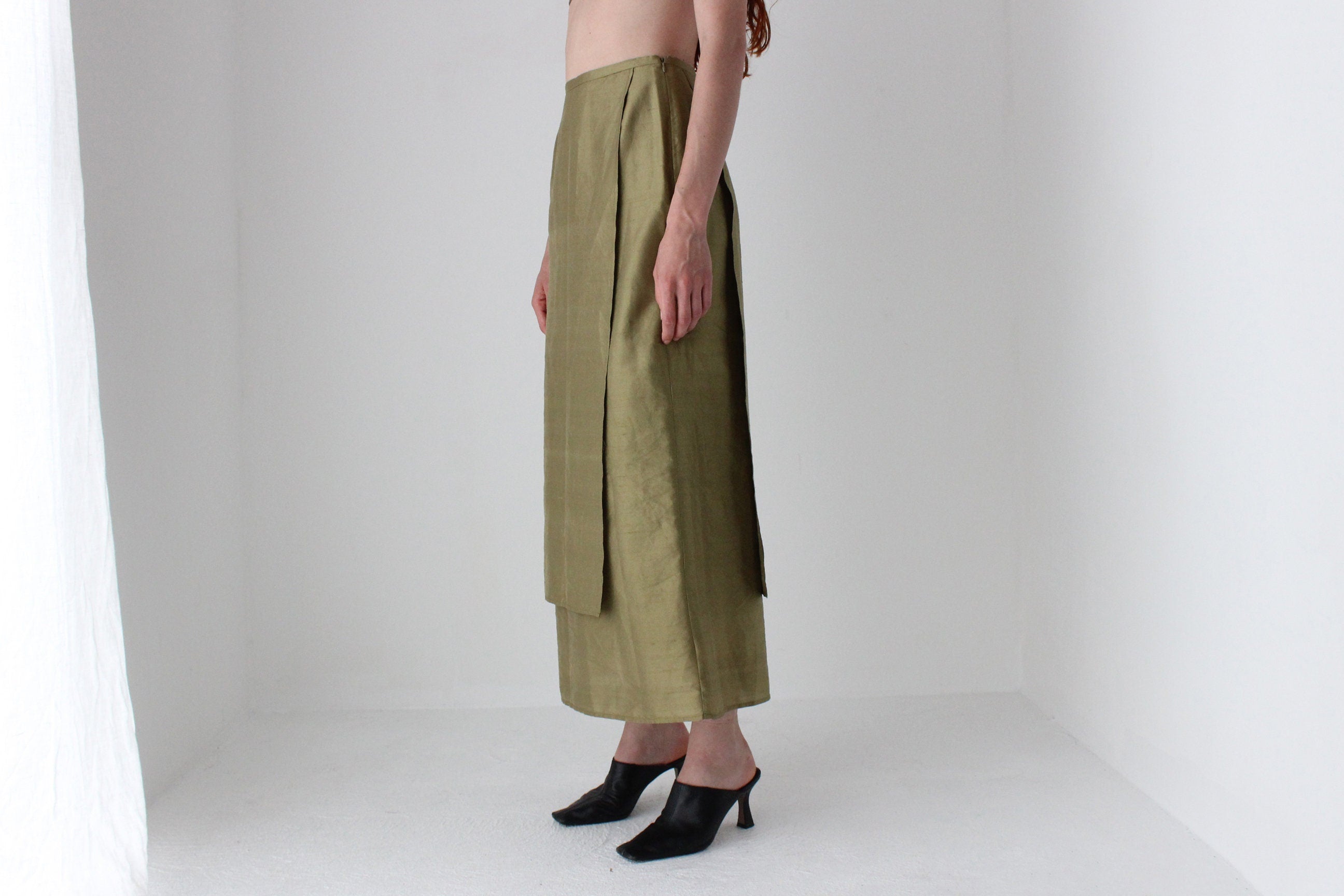 90s Neutral Olive Raw Silk Layered Column Skirt