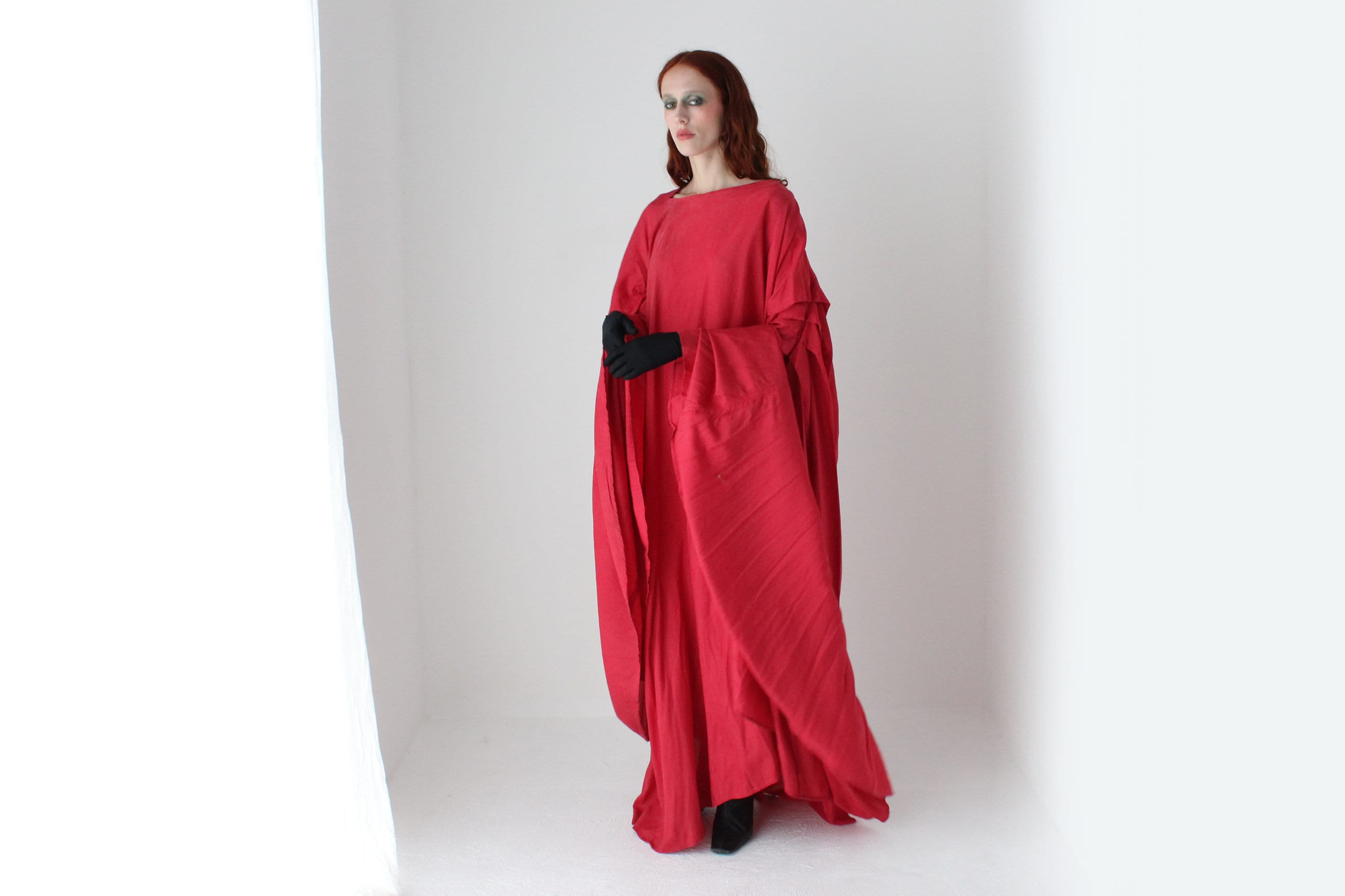 Outrageously Voluminous Sweeping Dramatic Free Size Costume Kaftan