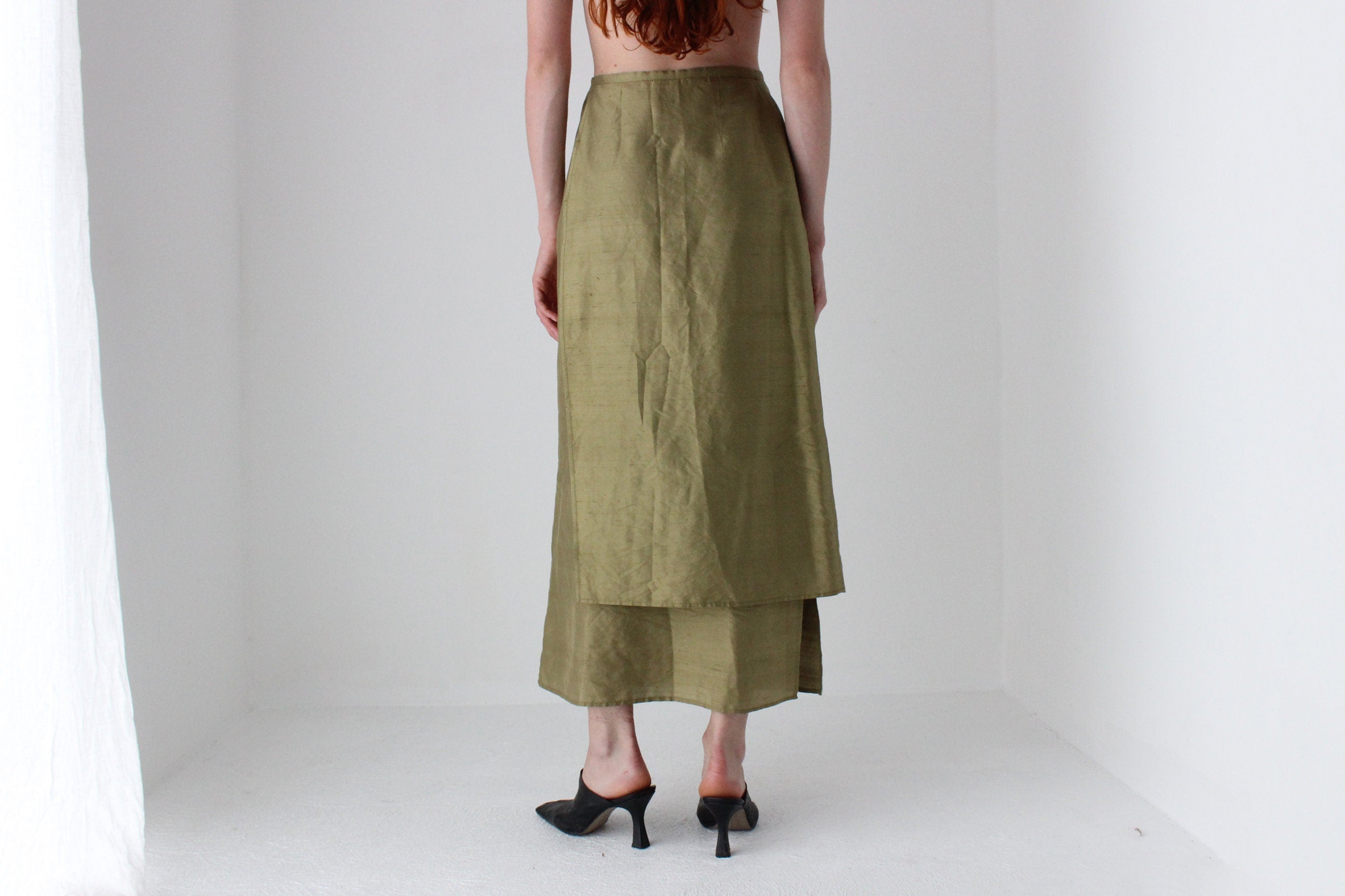 90s Neutral Olive Raw Silk Layered Column Skirt