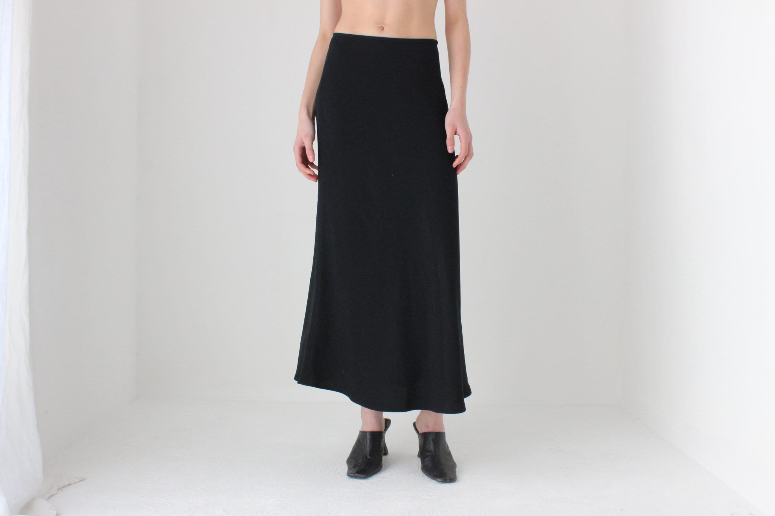 Perfect 90s Minimal Black Crepe Skirt