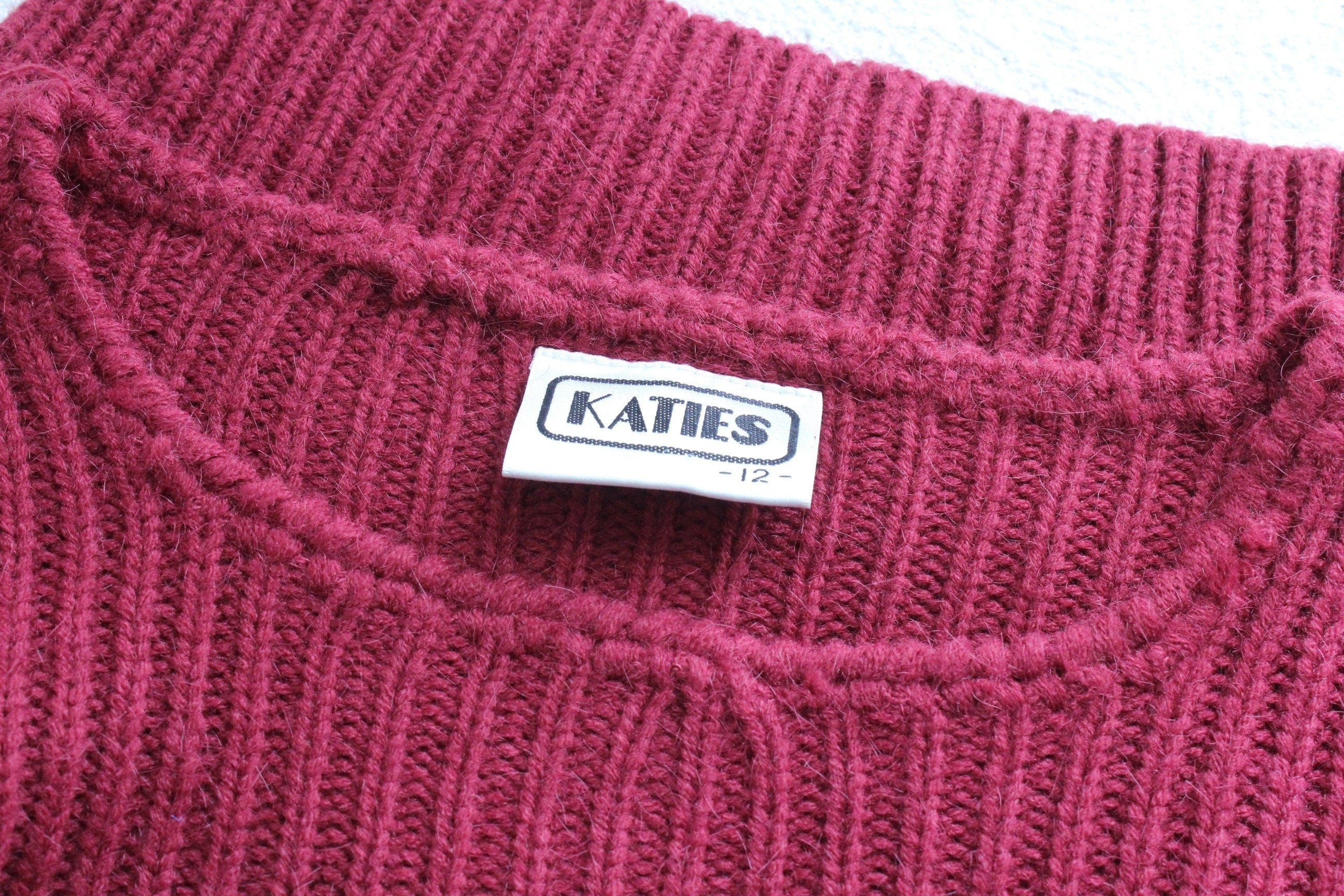 Soft 80s Puff Shoulder Sweater in Burgundy