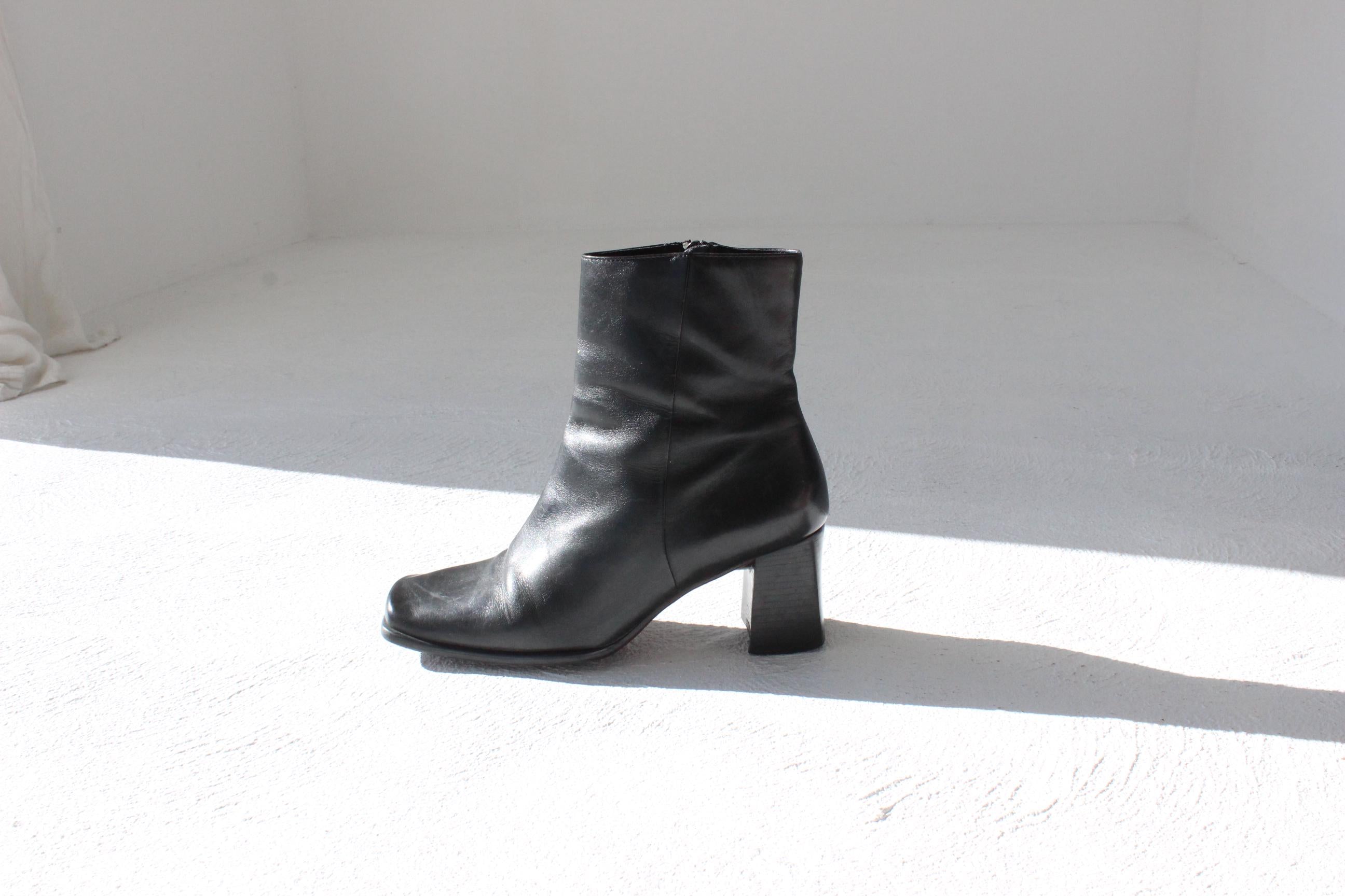 90s Square Toe Black Leather Ankle Boots by Nine West ~ Euro 38