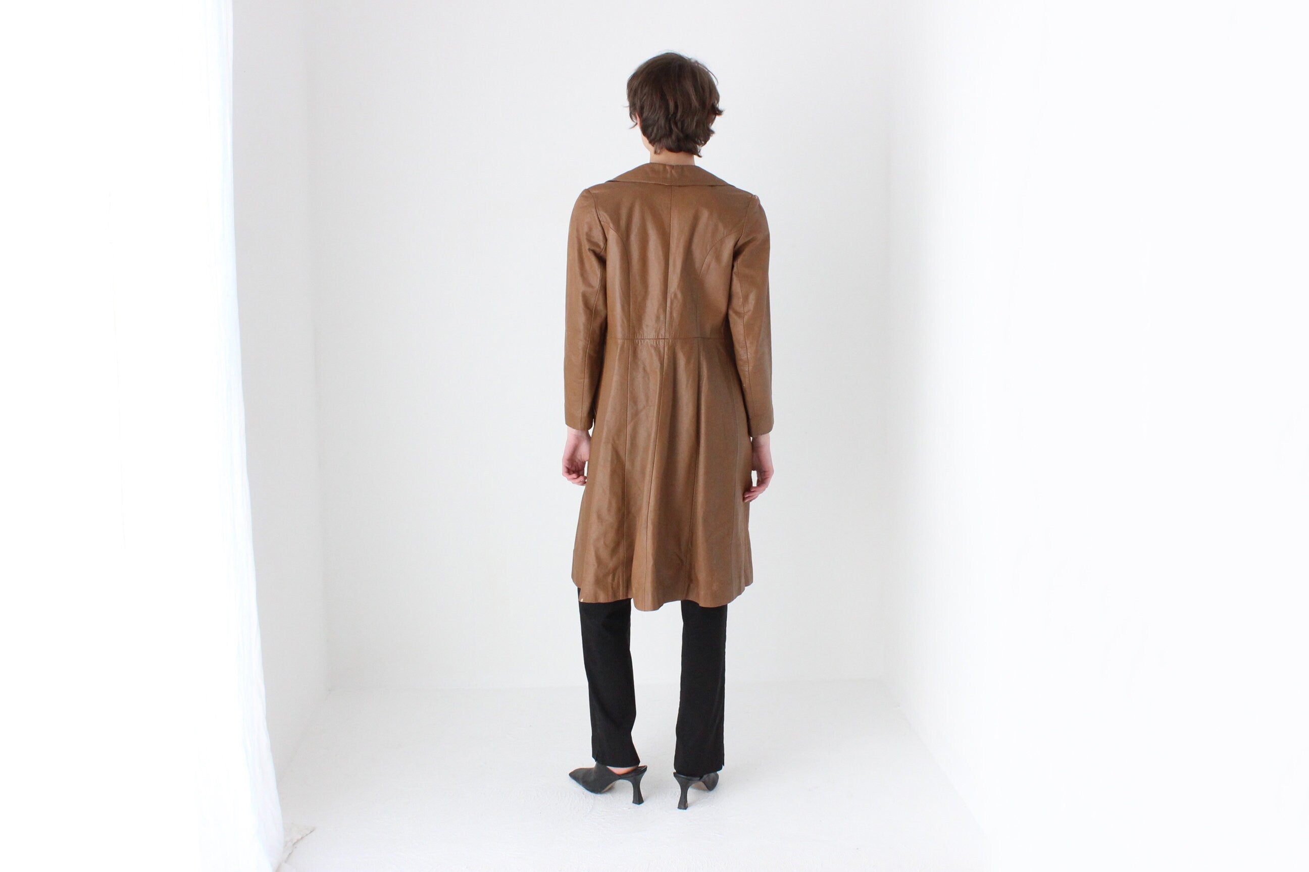 True 70s Caramel Brown Leather Button Up Coat