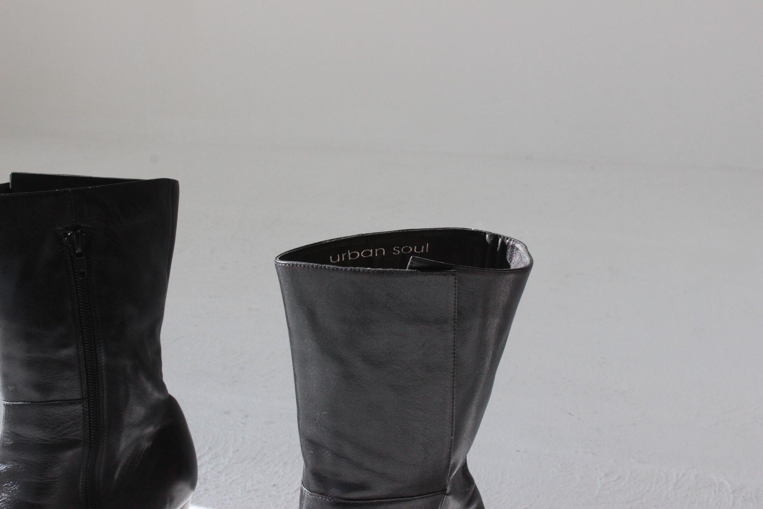 Y2K Leather Pointed Toe Boots by 'Urban Soul' ~ Euro 39