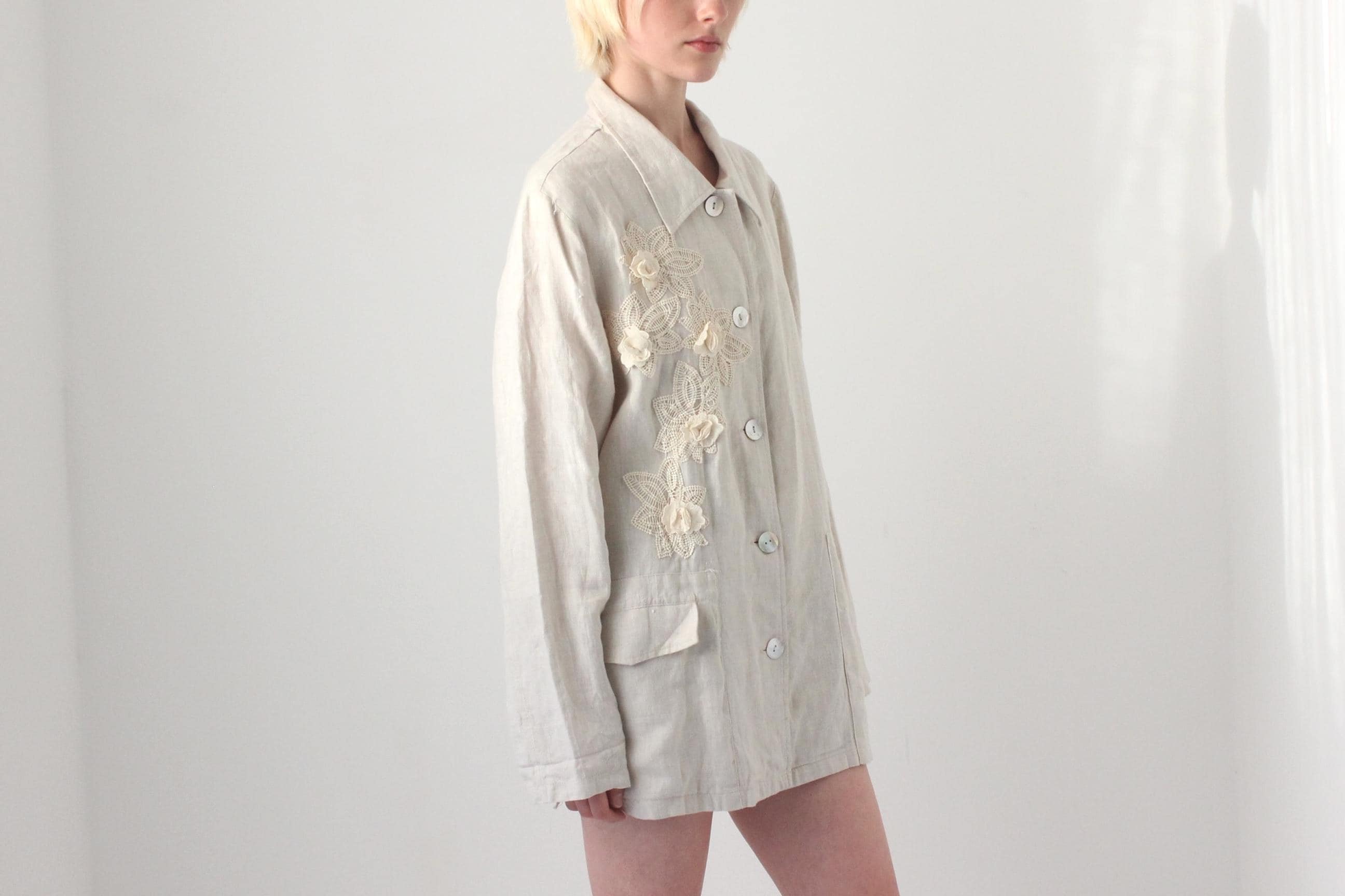 90s Italian Linen Quality Shirt w/ Doily Crochet Flowers