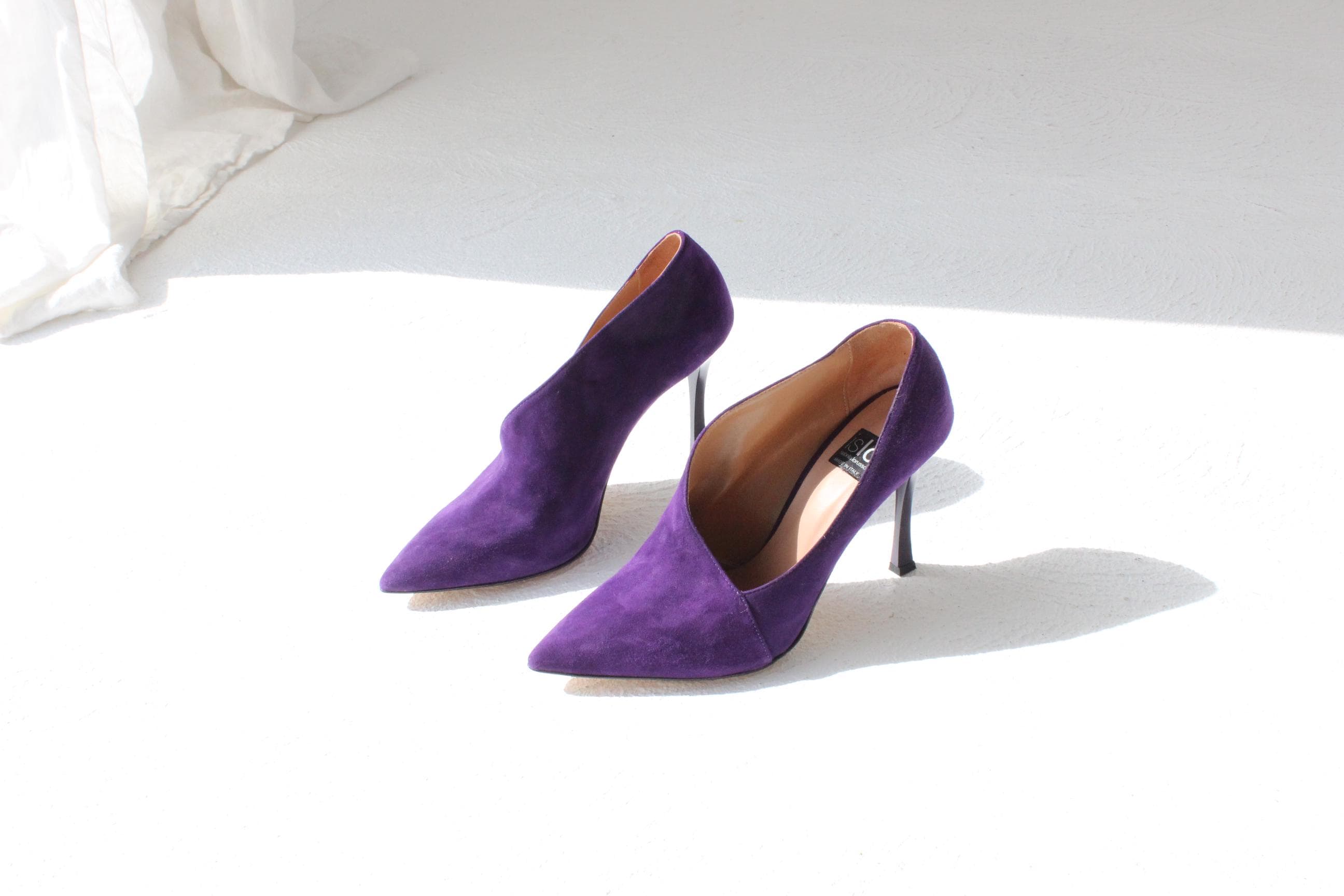 Italian Made Premium Purple Suede Pumps ~ Euro 40