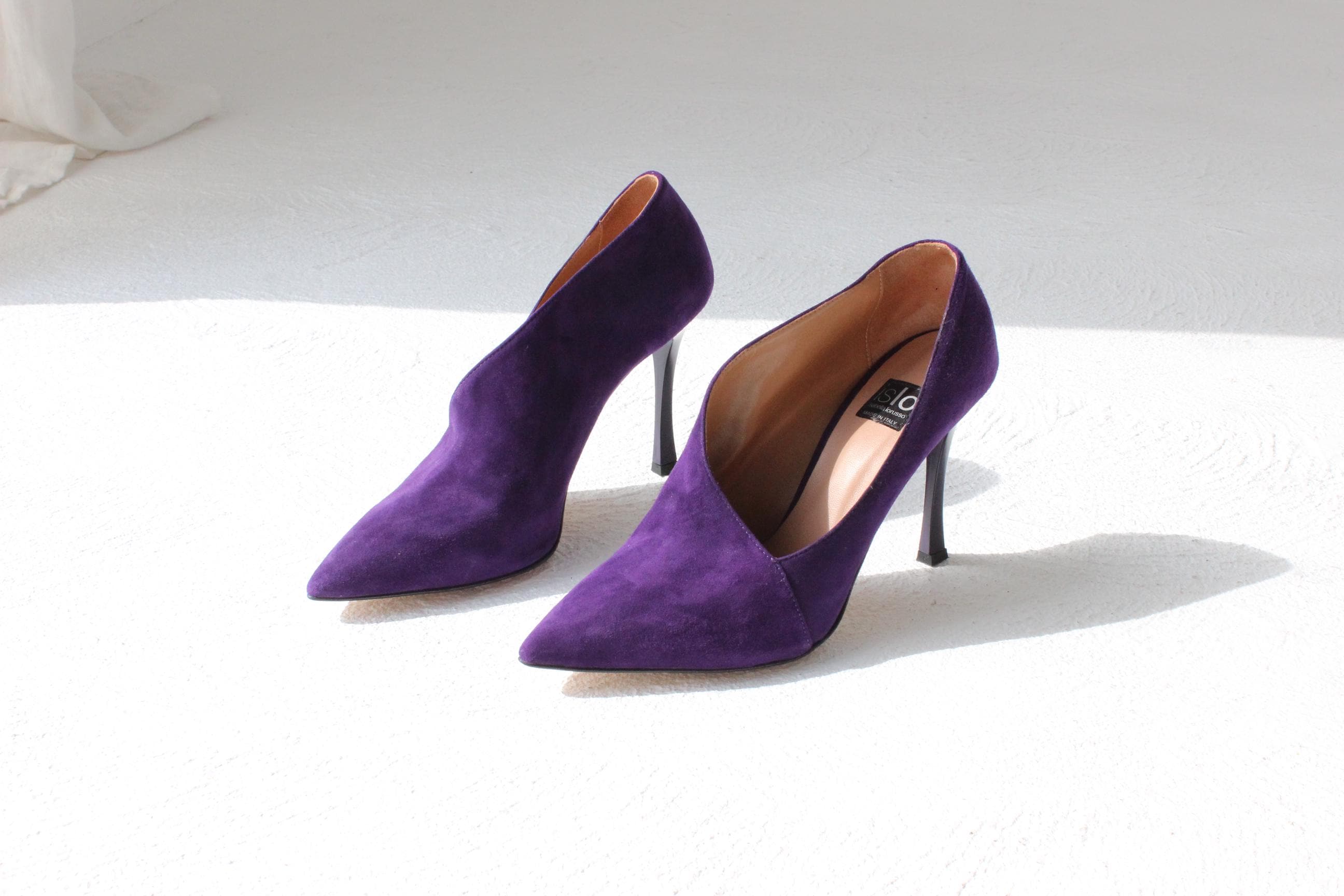 Italian Made Premium Purple Suede Pumps ~ Euro 40