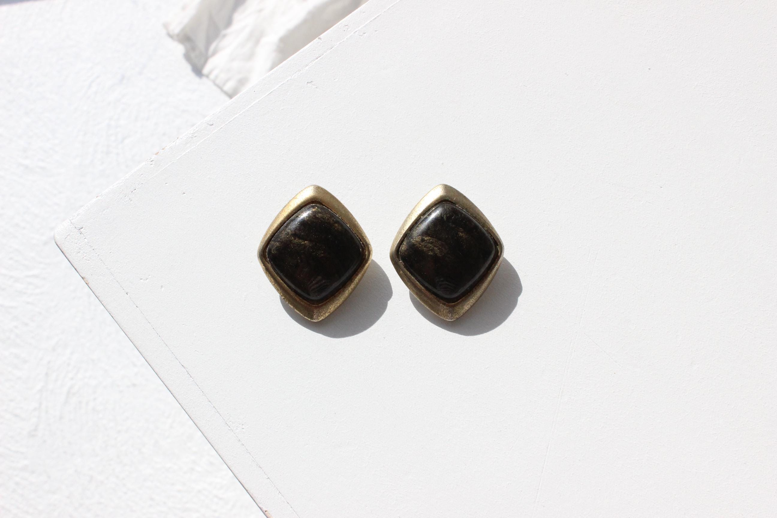 80s Chunky Matte Gold Clip On Earrings