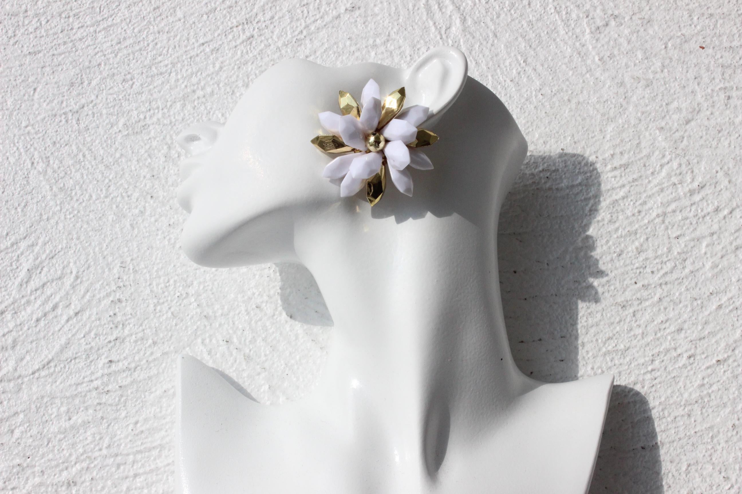 80s Fabulous White & Gold Oversized 'Flower' Cluster Clip On Wedding Earrings