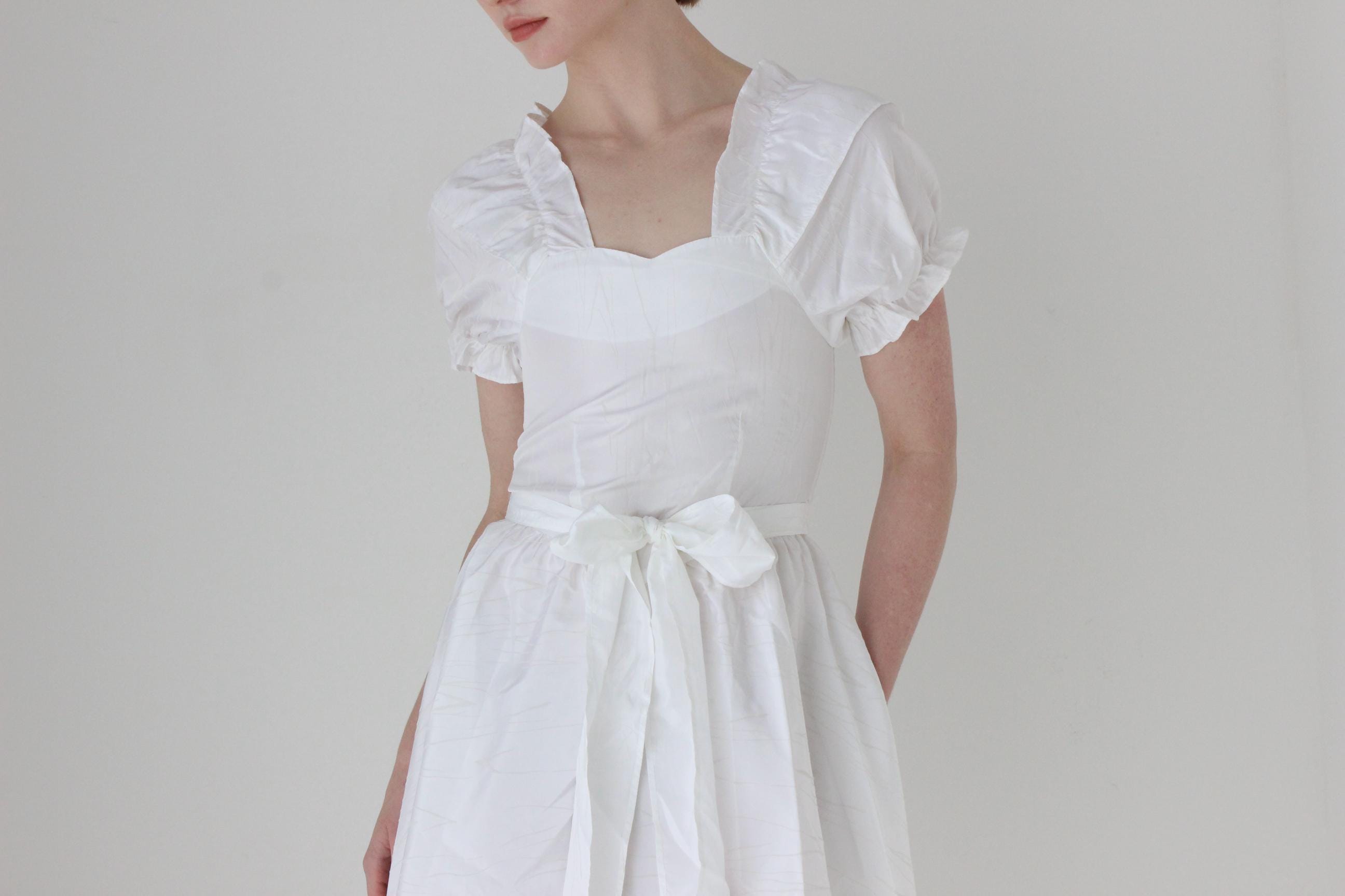 1980s Ivory Taffeta Puff & Ruffle Bridal Mini