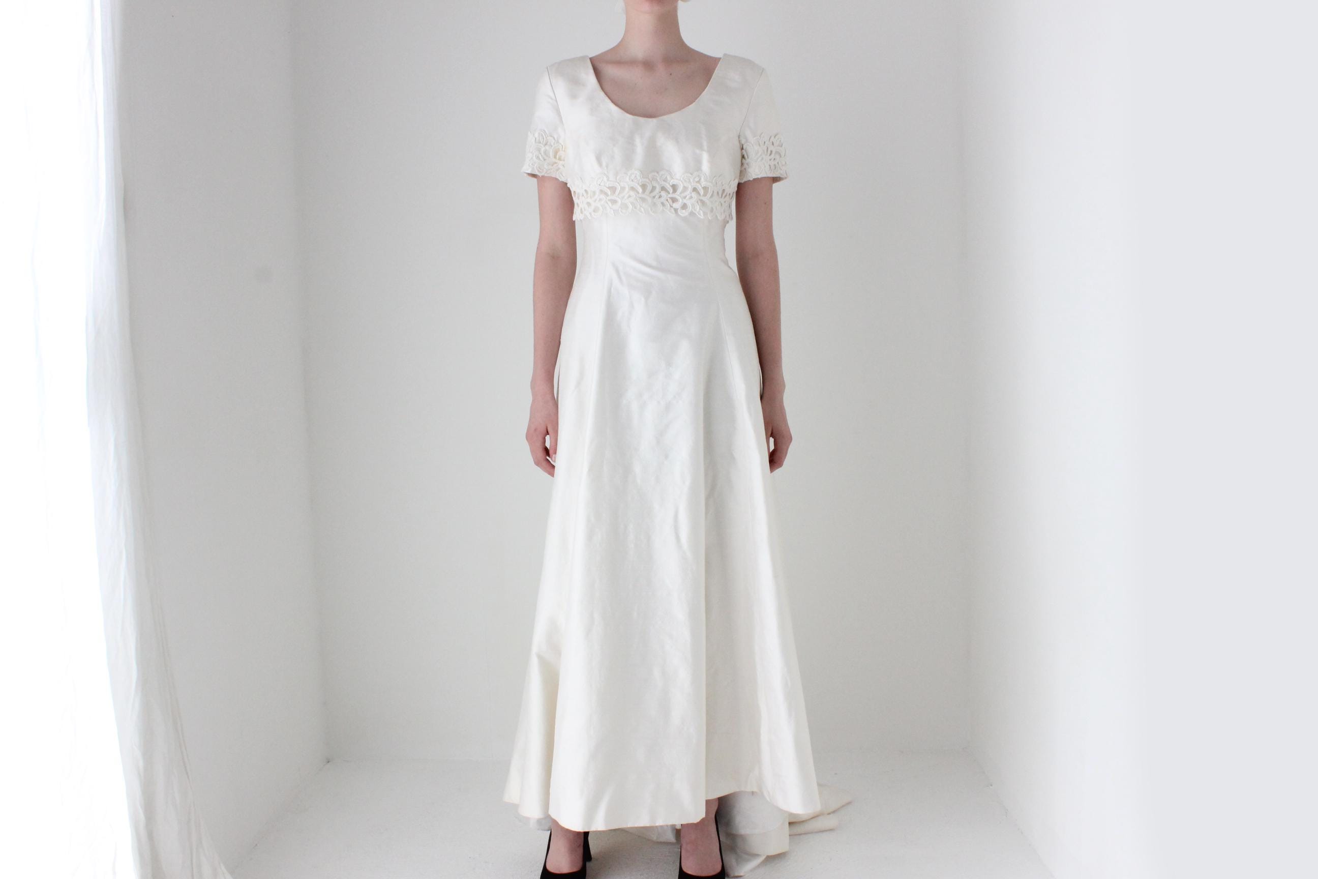 1980s Raw Silk Empire Waist Short Sleeve Wedding Gown w/ Train