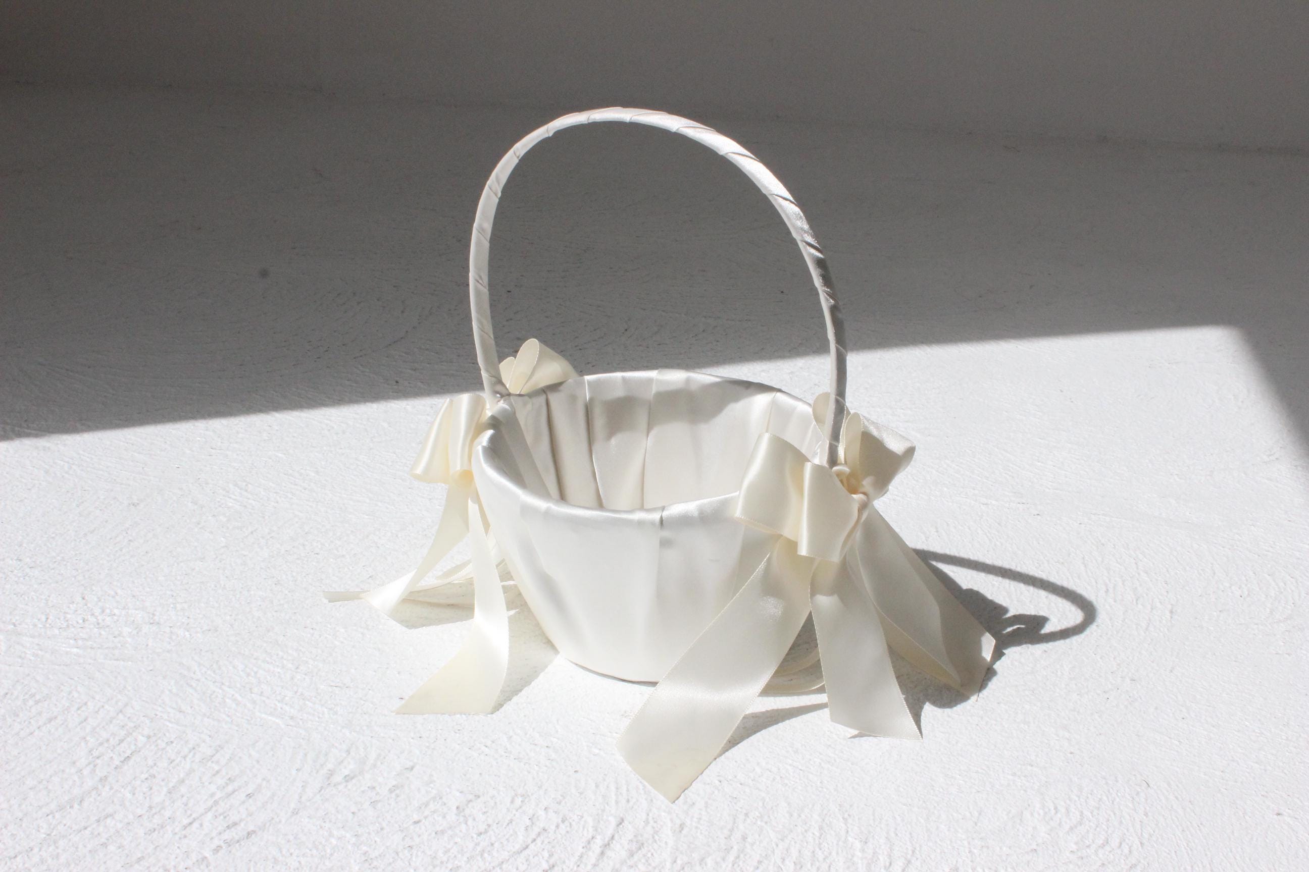 90s Ivory Satin Bridal Basket Bag w/ Bows