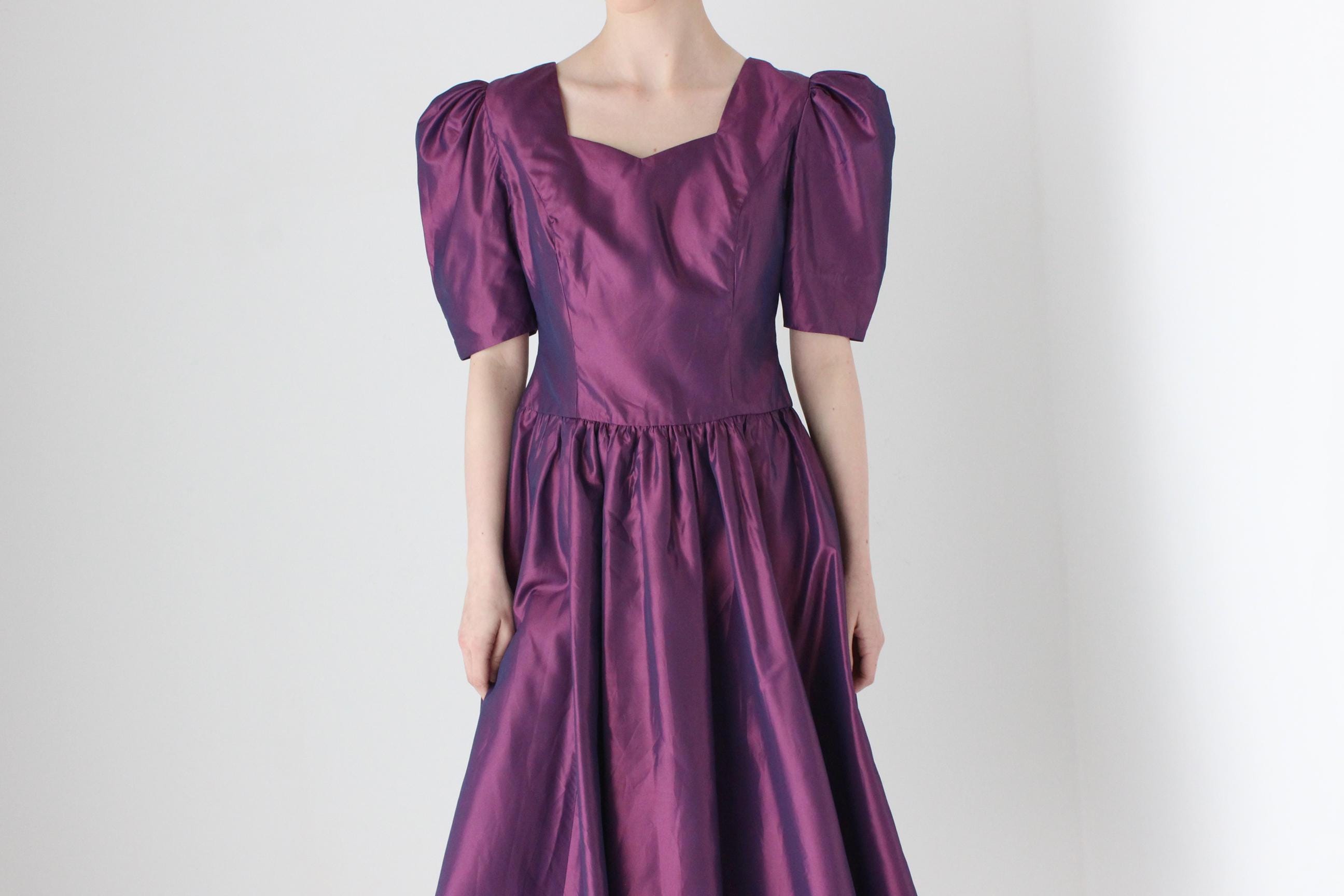 80s Puff Sleeve Metallic Purple Taffeta Cocktail Dress