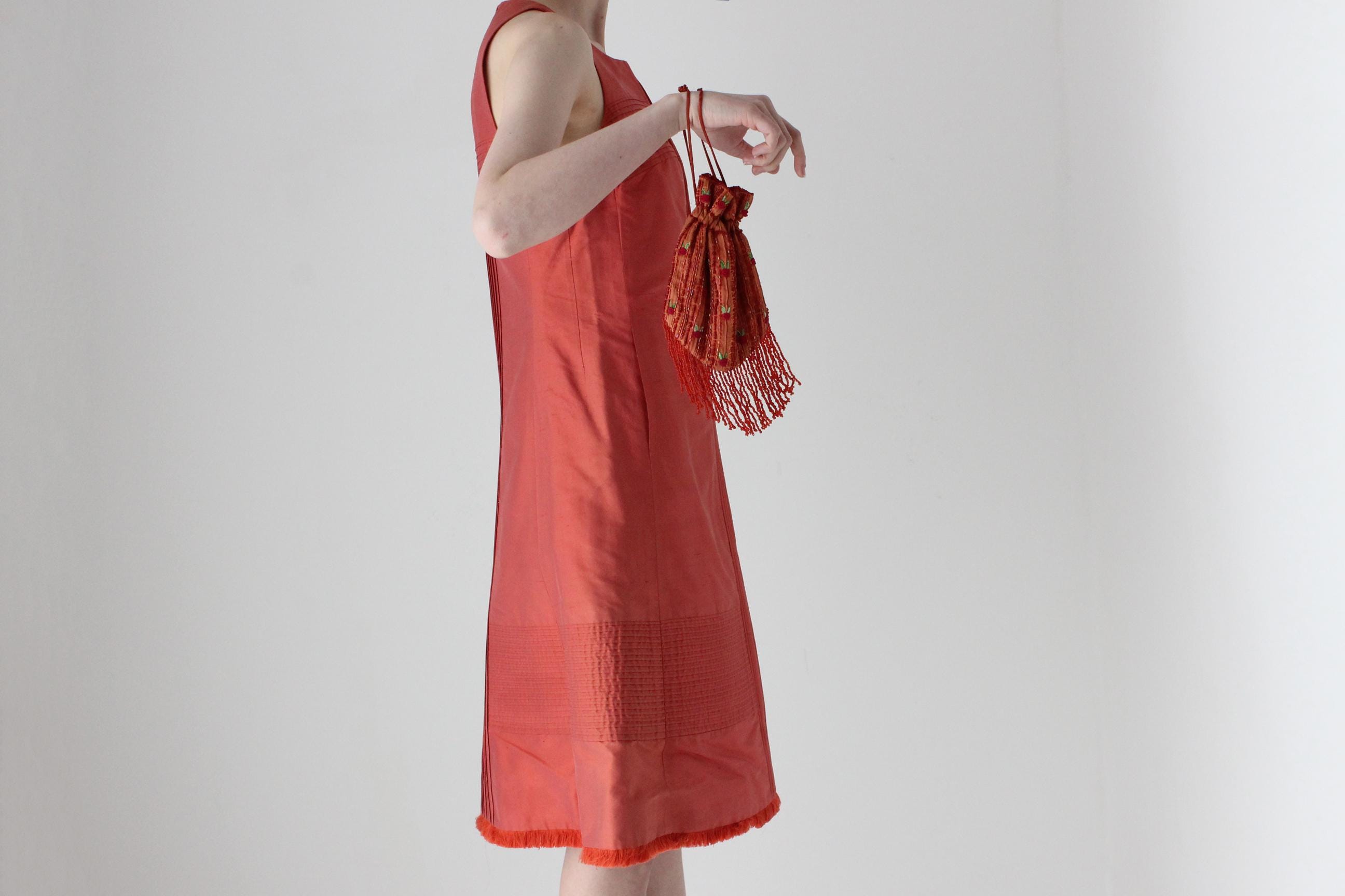 90s Does 20s Beaded Raw Silk Drawstring Evening Bag