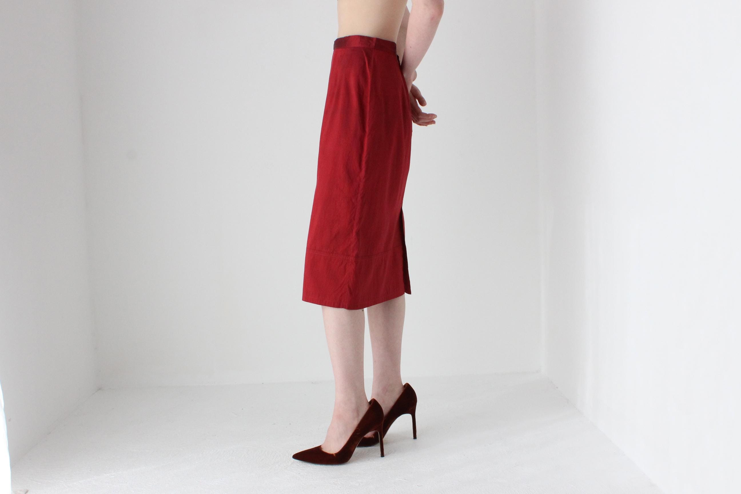 90s Red Silk Simple Knee Length Column Skirt