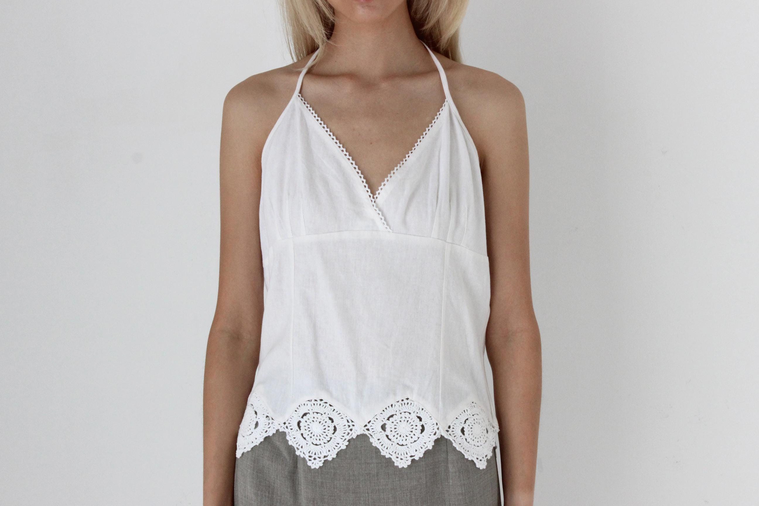 FUTURISM 90s Linen Doily Halter Neck Top