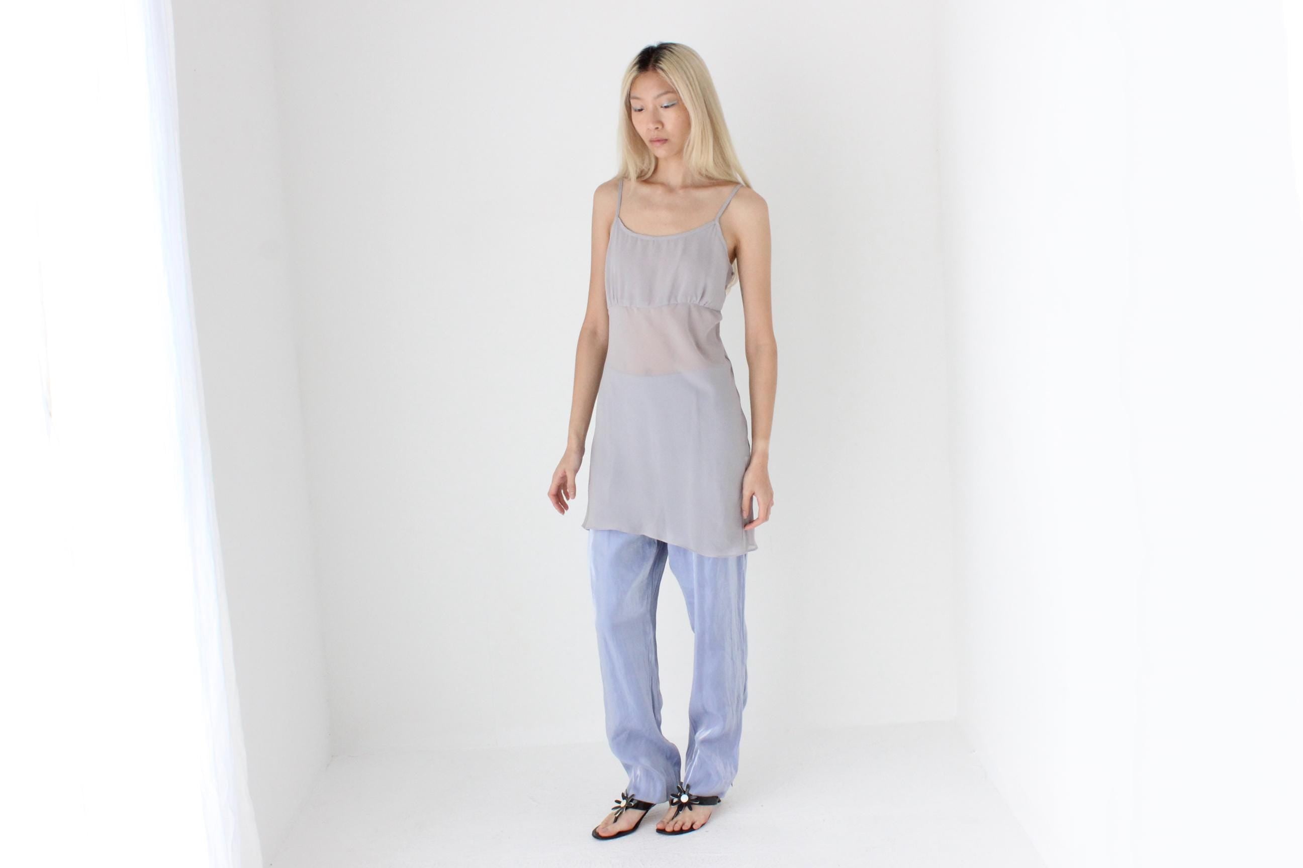FUTURISM 90s Semi Sheer Layering Slip